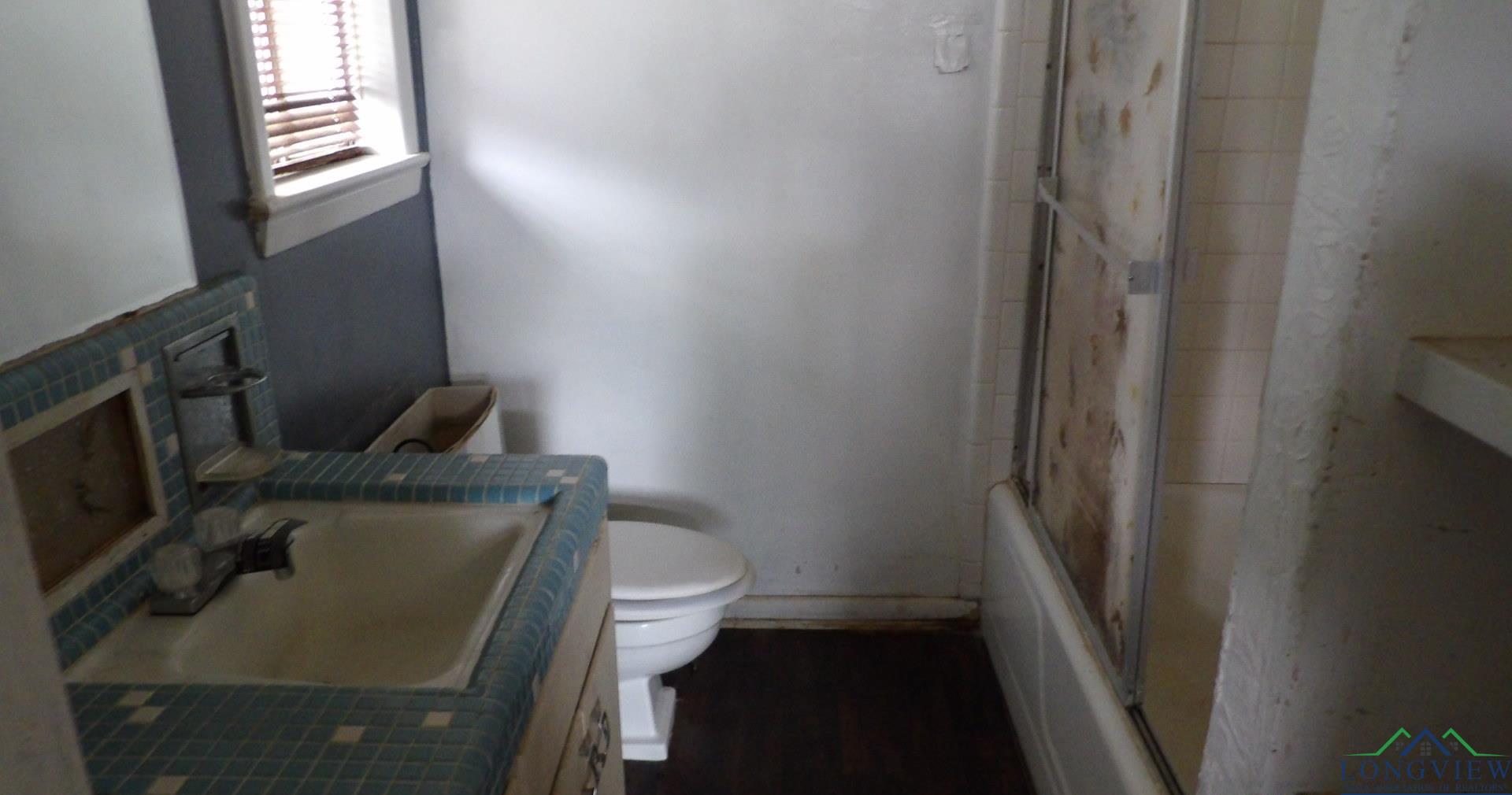 915 John St, Jacksonville, Texas image 12