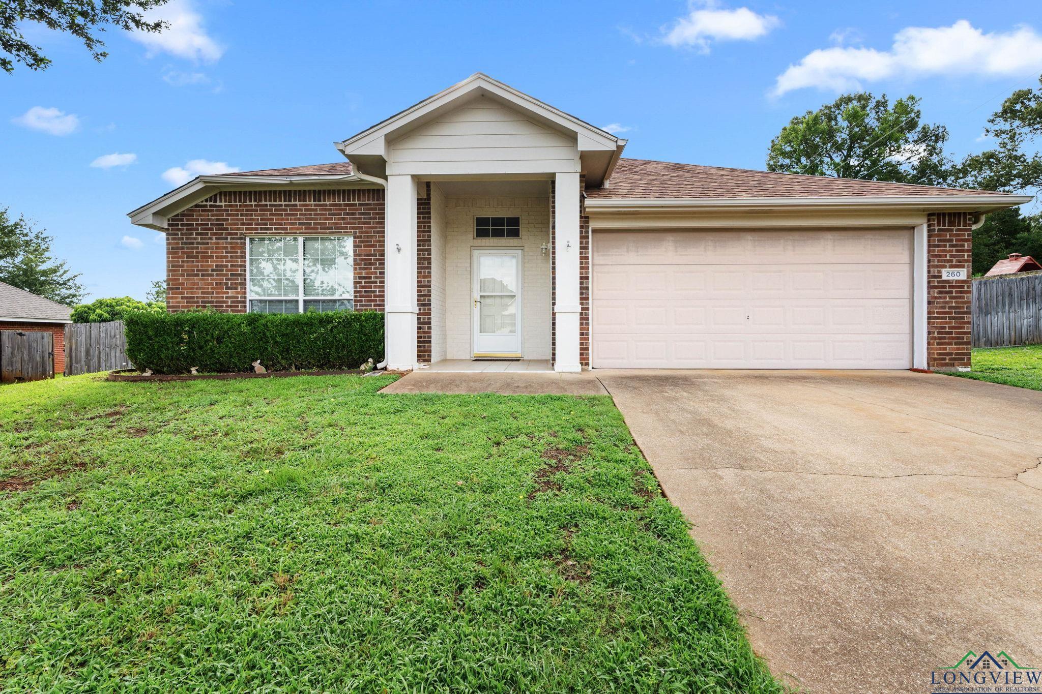 260 Crestview Dr, Jacksonville, Texas image 1