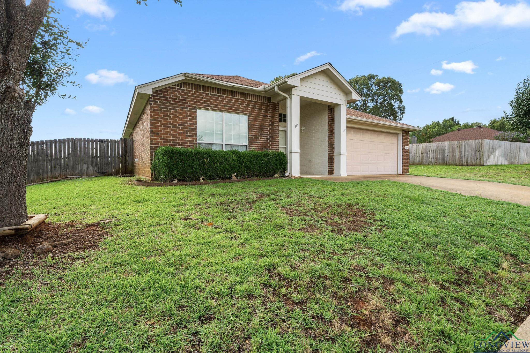 260 Crestview Dr, Jacksonville, Texas image 2