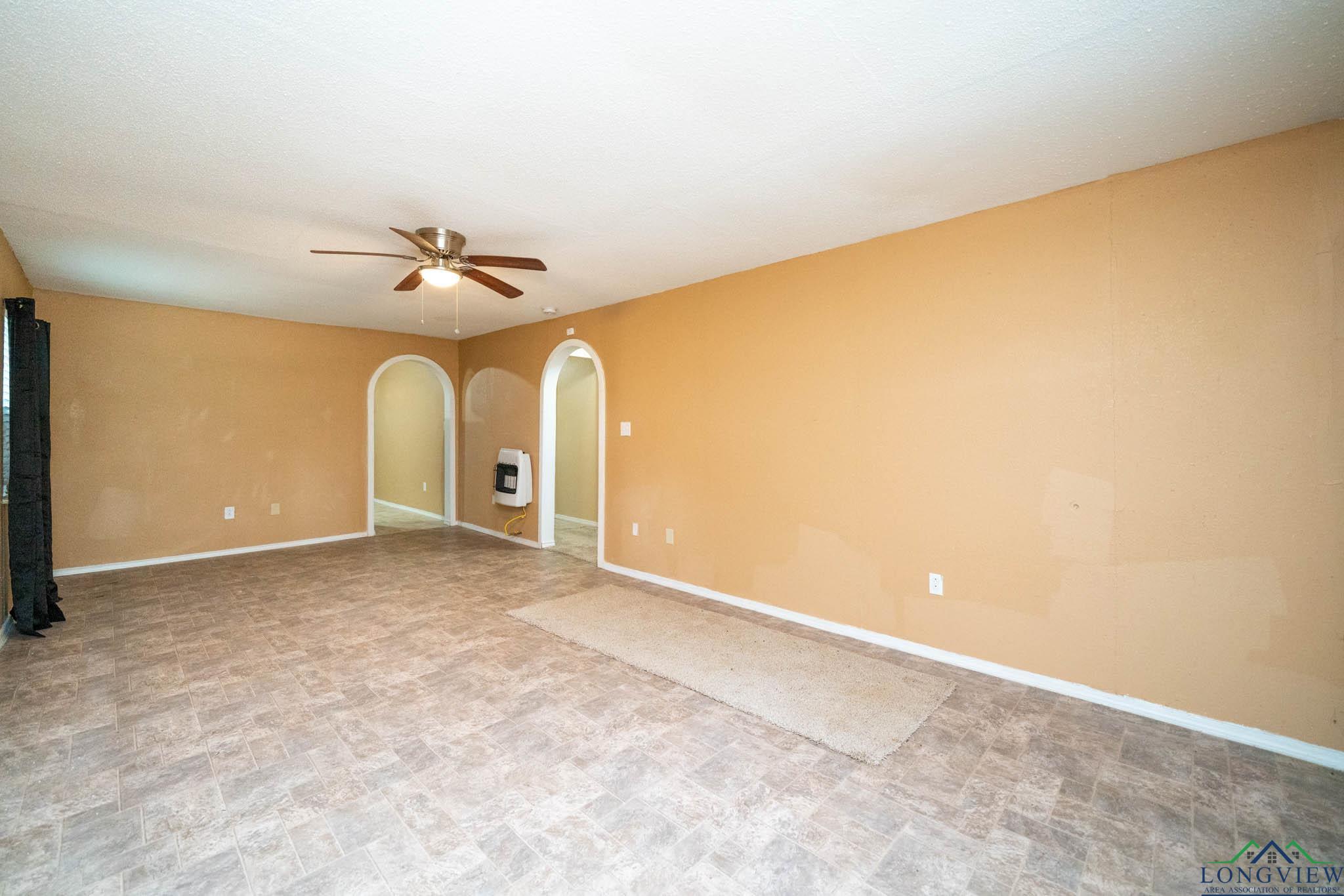 809 Herbert St, Marshall, Texas image 6