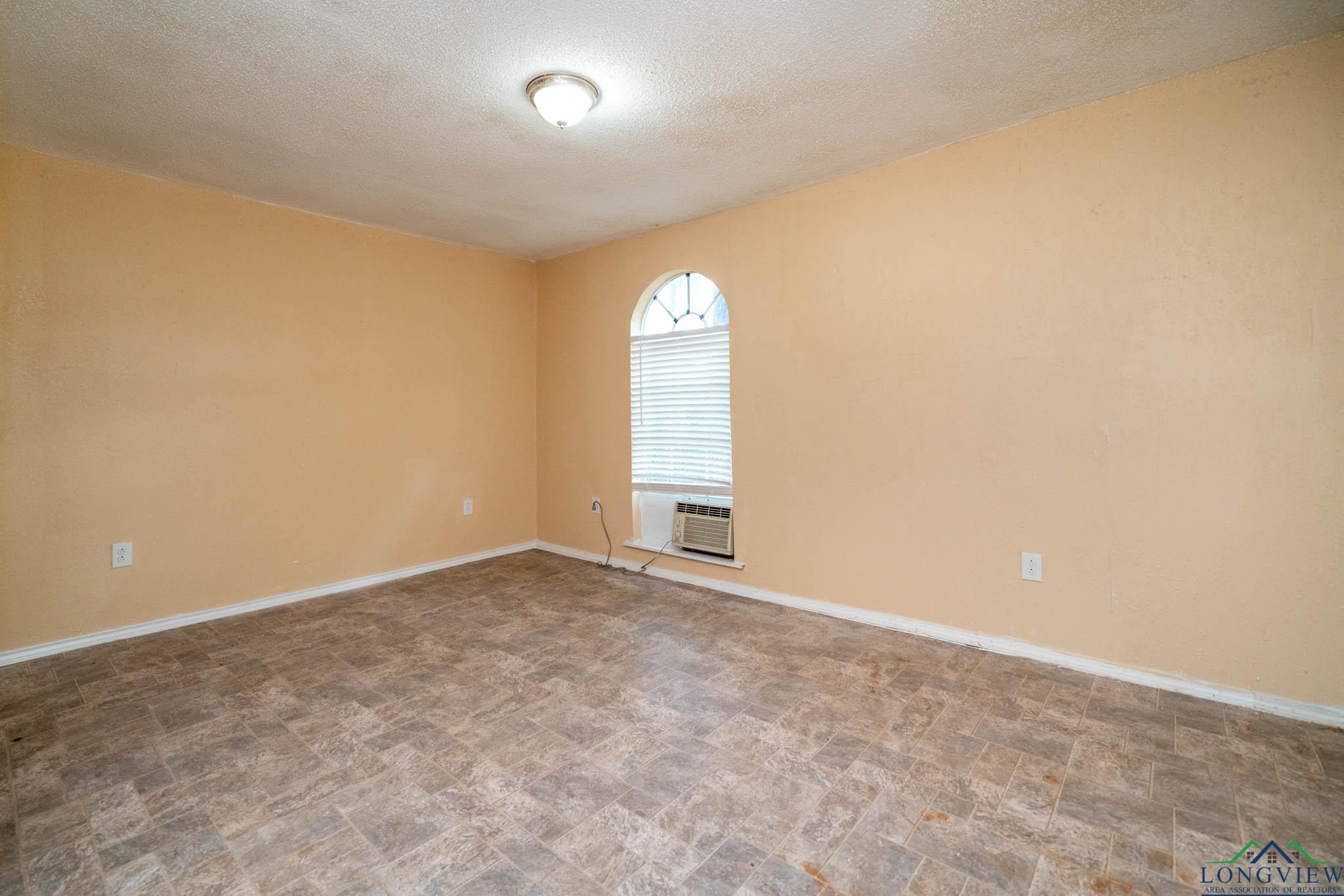 809 Herbert St, Marshall, Texas image 34