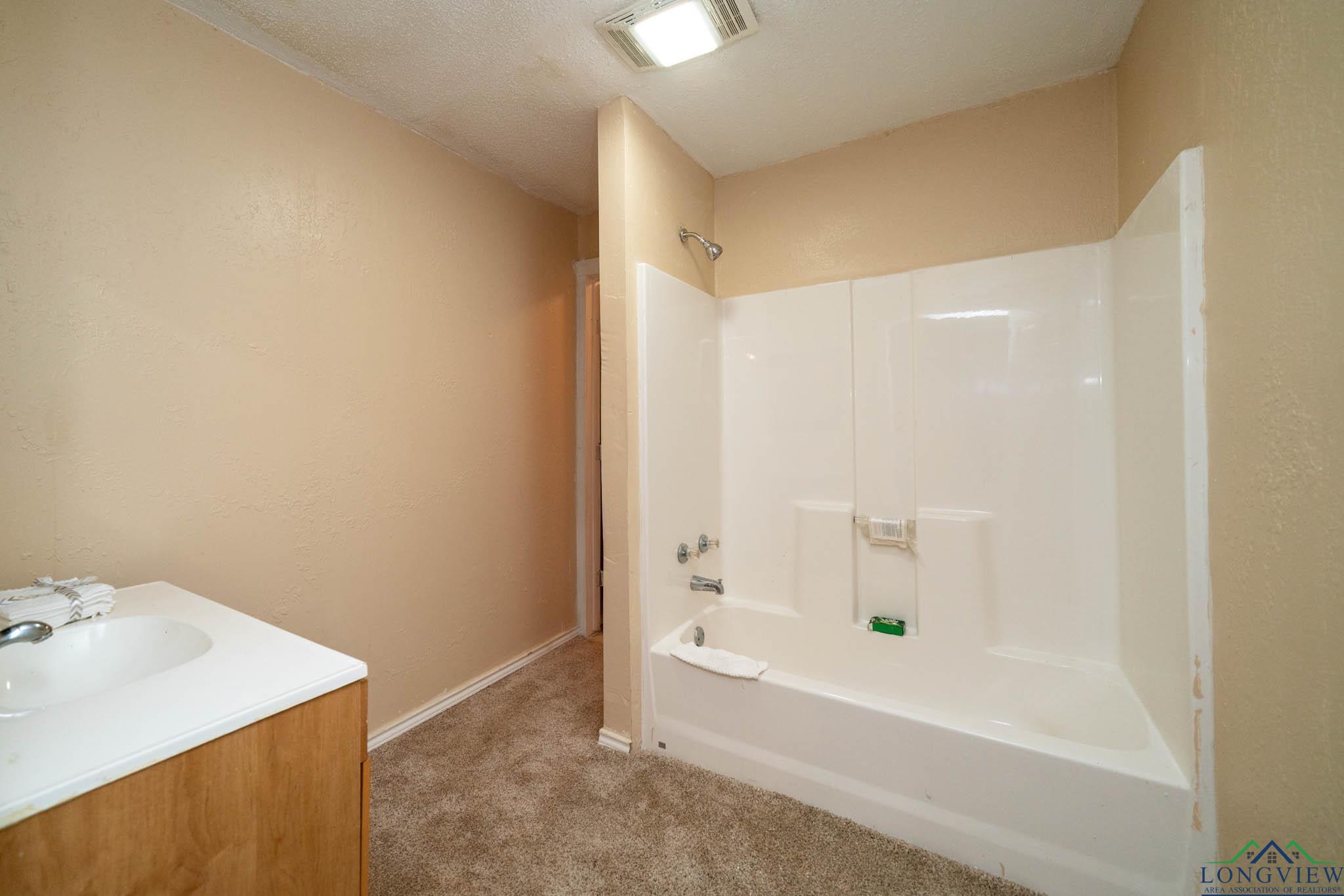 809 Herbert St, Marshall, Texas image 25
