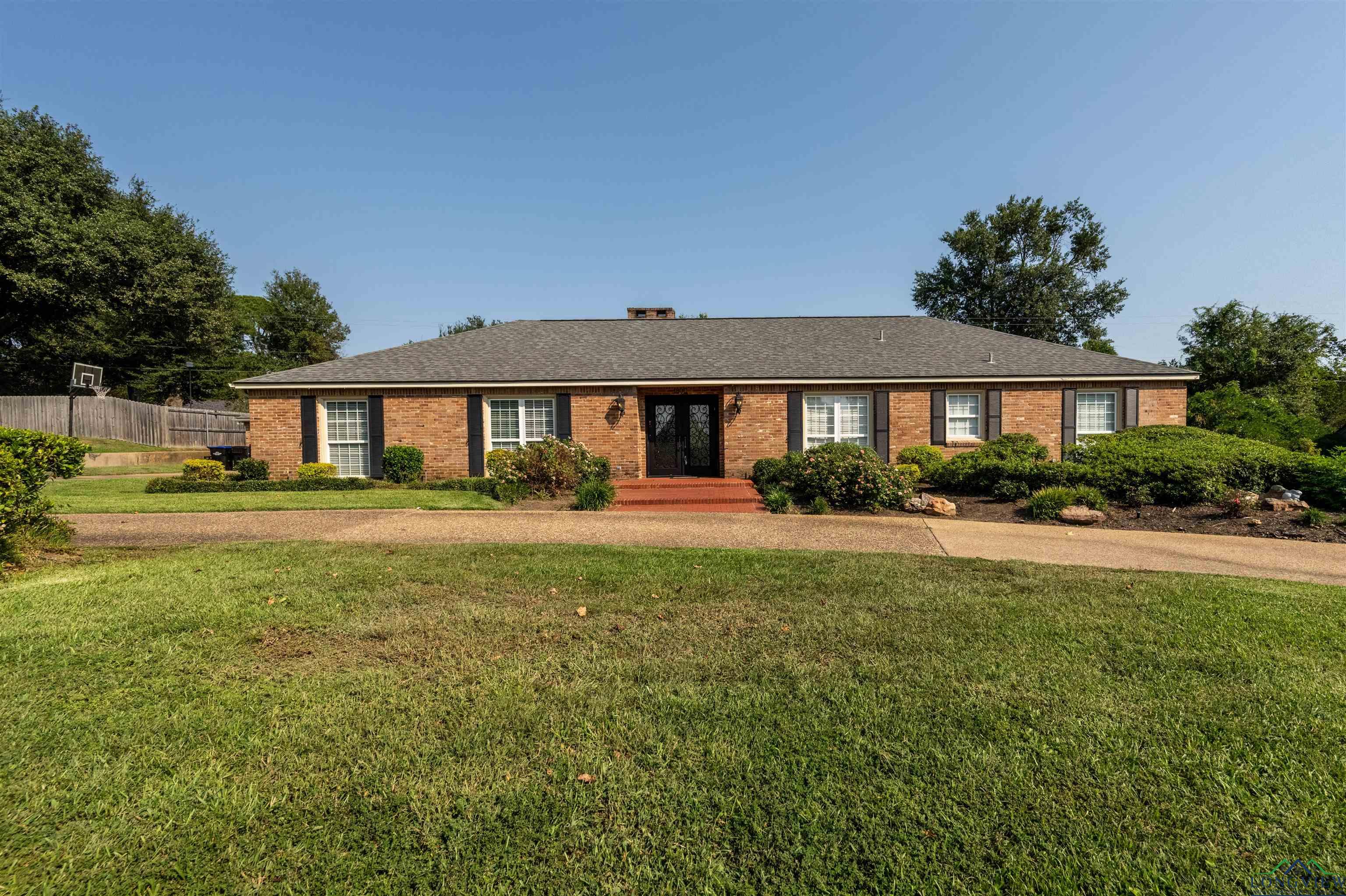 1800 Huntington St, Longview, Texas image 1