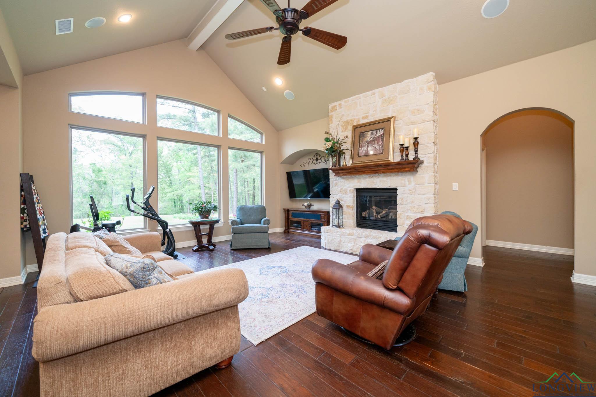 108 Canvasback Court, Gilmer, Texas image 11