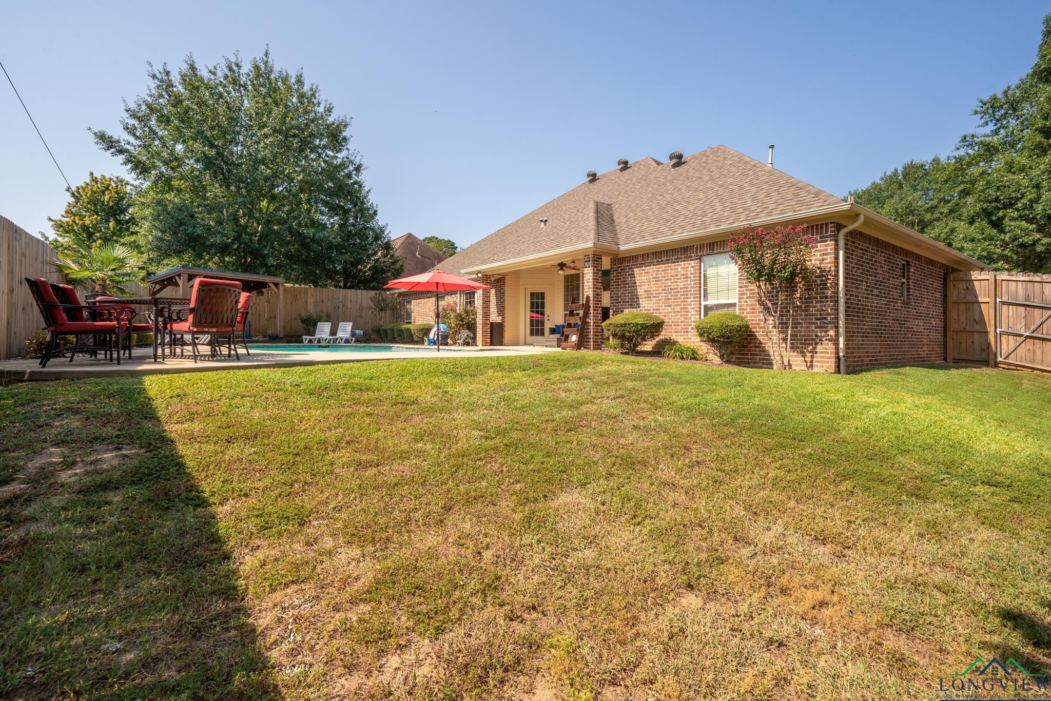 106 Willow Brook, White Oak, Texas image 36