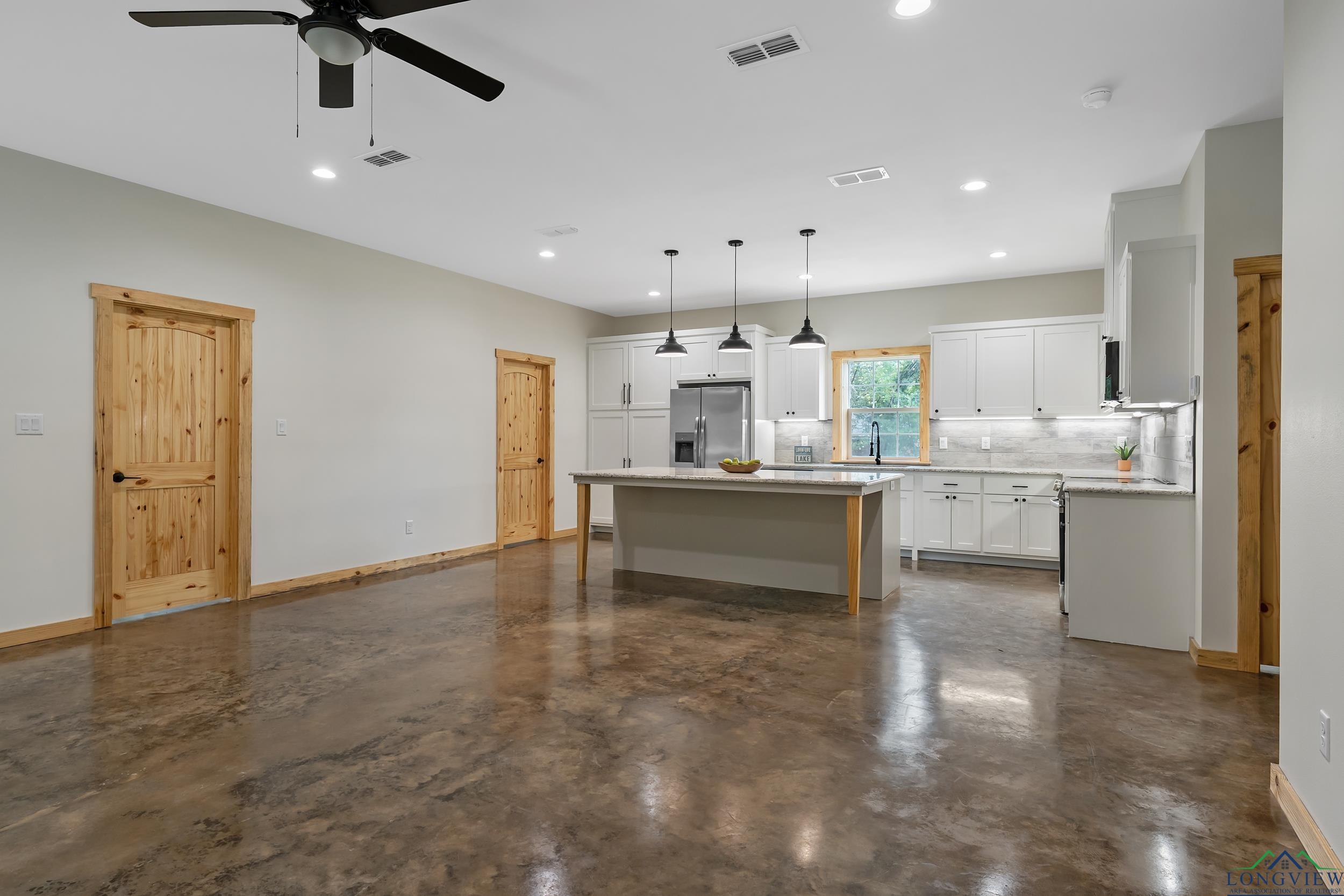 9089 Raspberry Ave, Frankston, Texas image 5