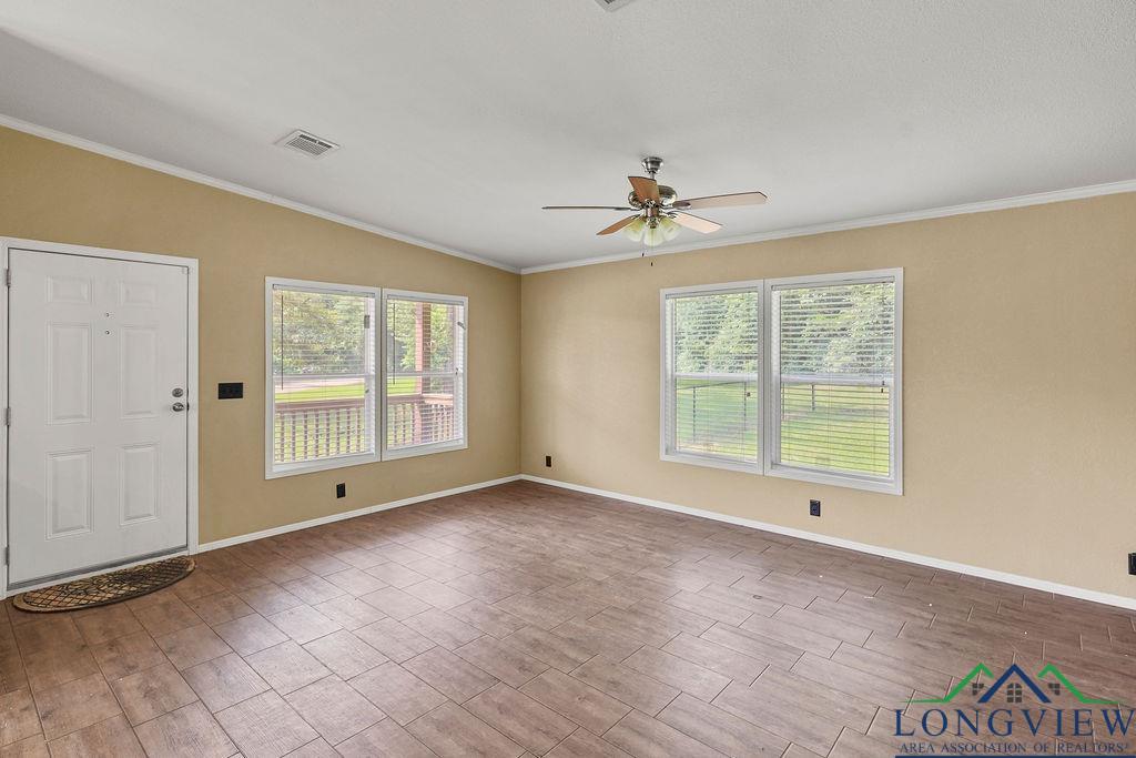 115 Oak Bend, Marshall, Texas image 3