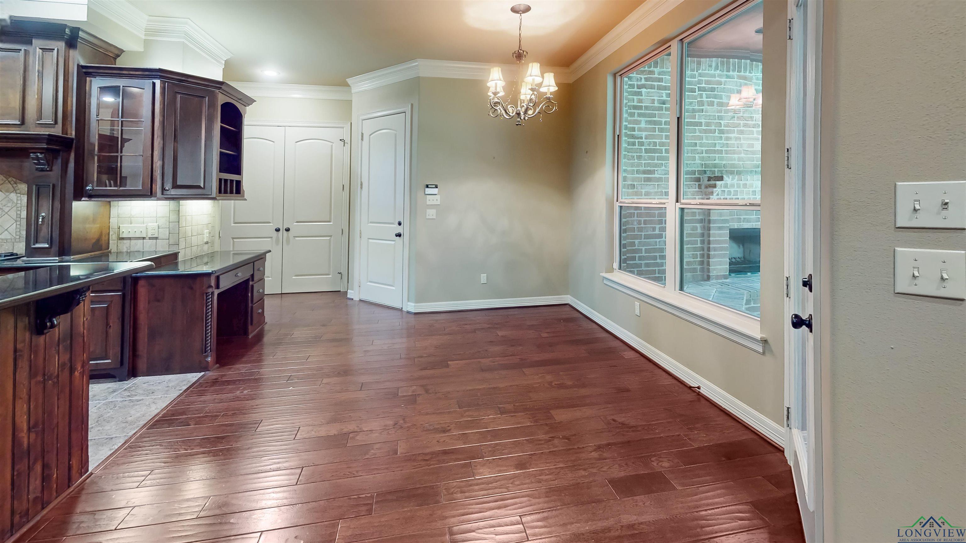 8406 Castleton Way, Tyler, Texas image 10