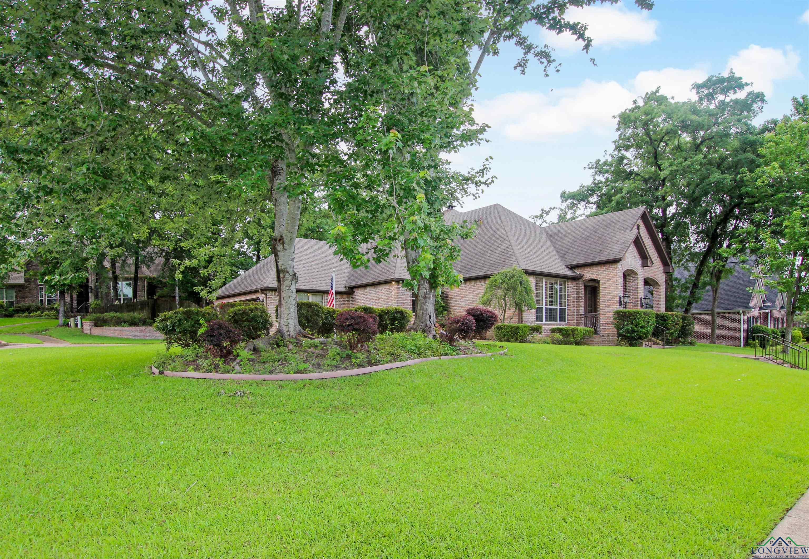 8406 Castleton Way, Tyler, Texas image 2