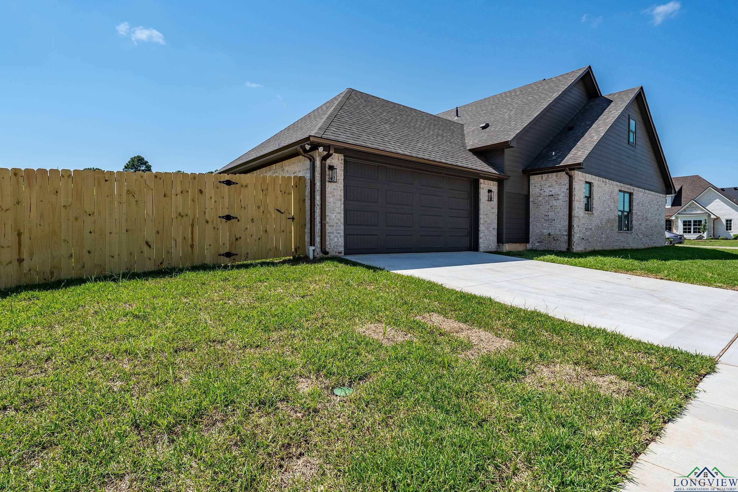 4618 Flat Creek Cv, Tyler, Texas image 3