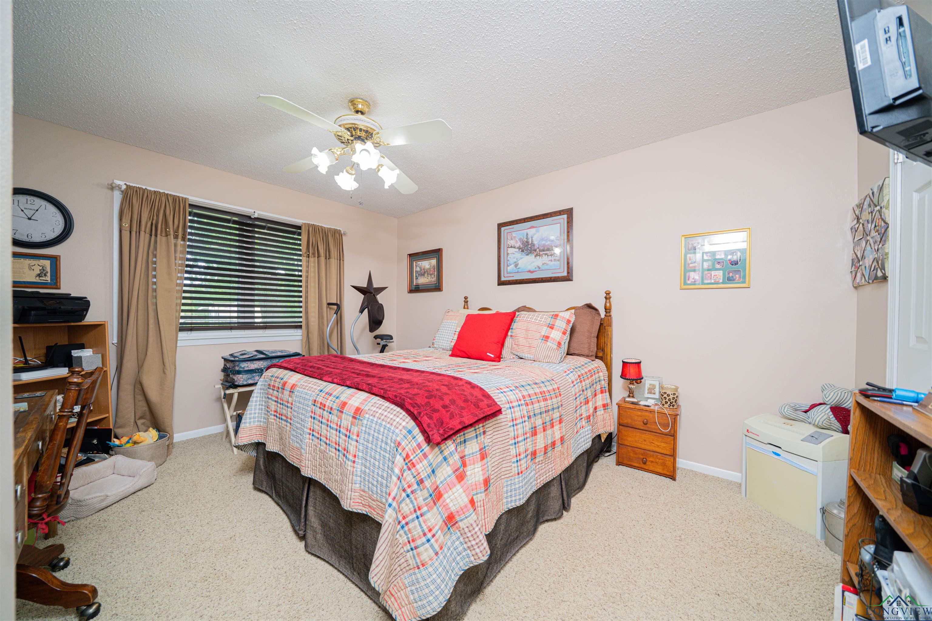 204 Rusty Lane, Gladewater, Texas image 16