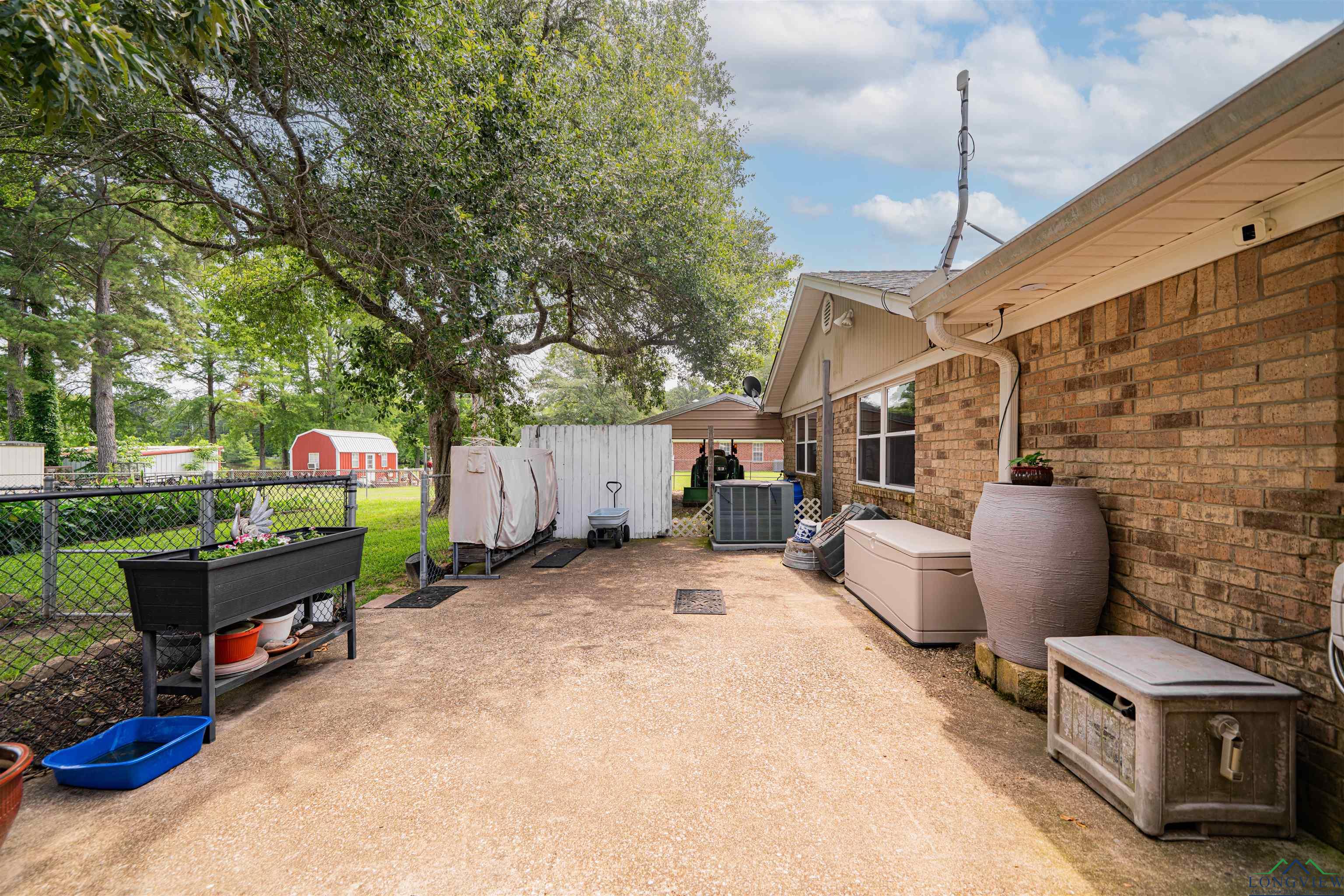 204 Rusty Lane, Gladewater, Texas image 22