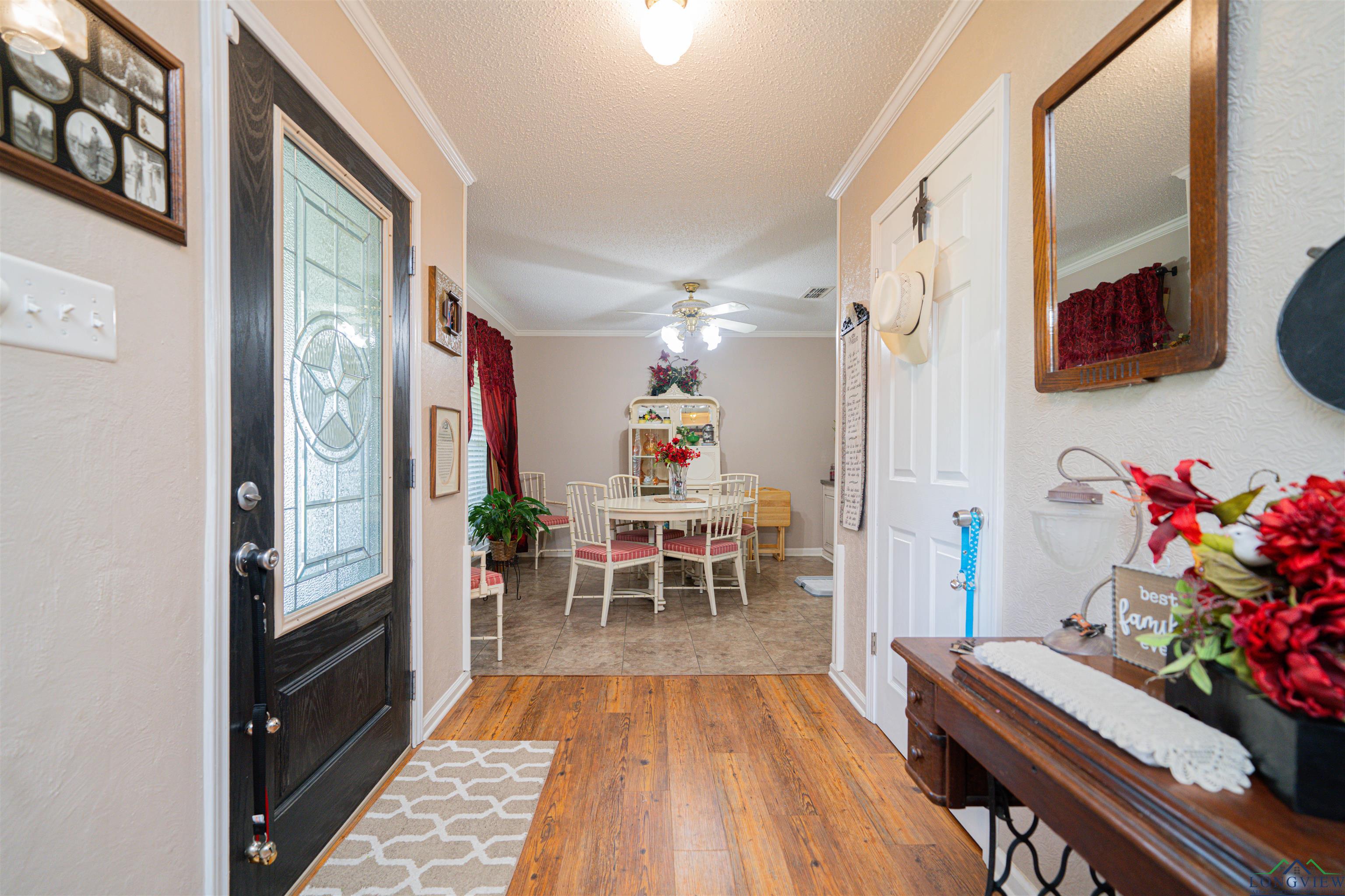 204 Rusty Lane, Gladewater, Texas image 3
