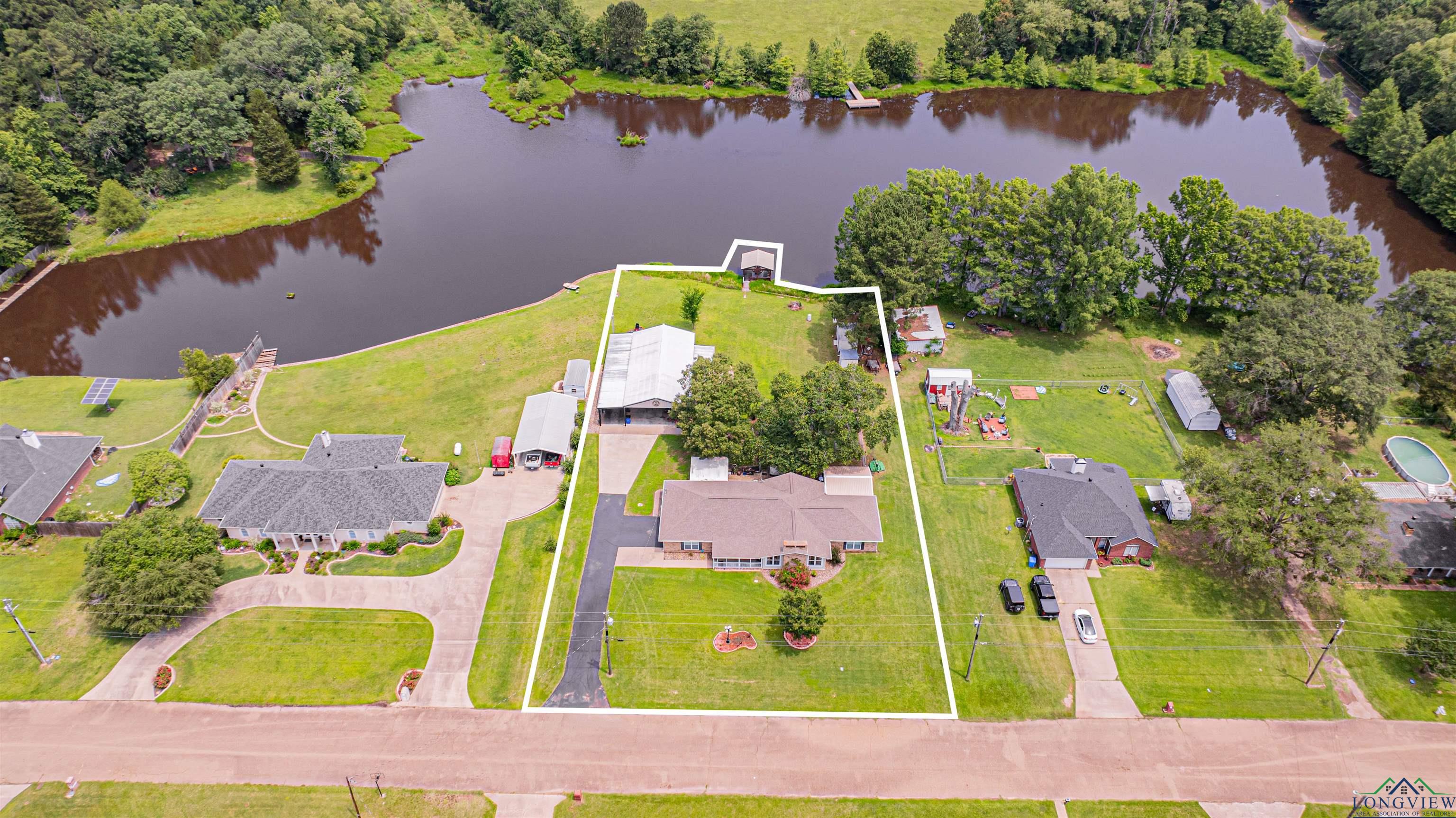 204 Rusty Lane, Gladewater, Texas image 34