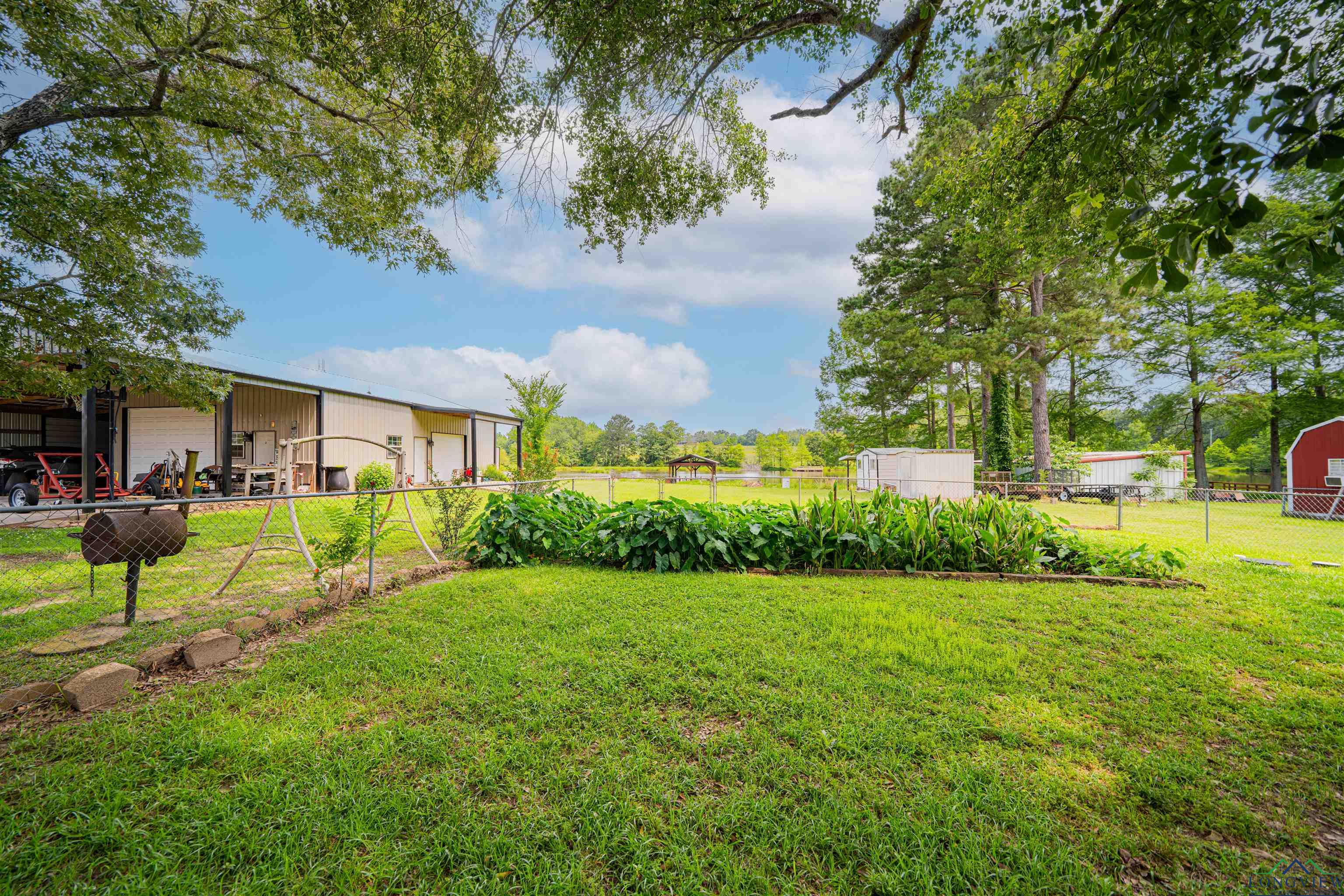 204 Rusty Lane, Gladewater, Texas image 23