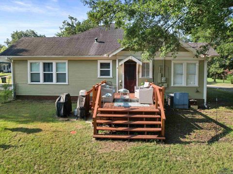 A home in Gilmer