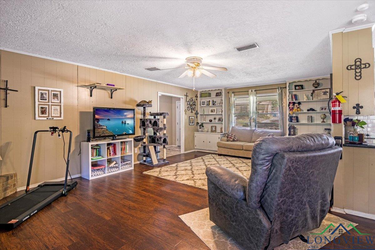 1511 Rayford Rd, Henderson, Texas image 7