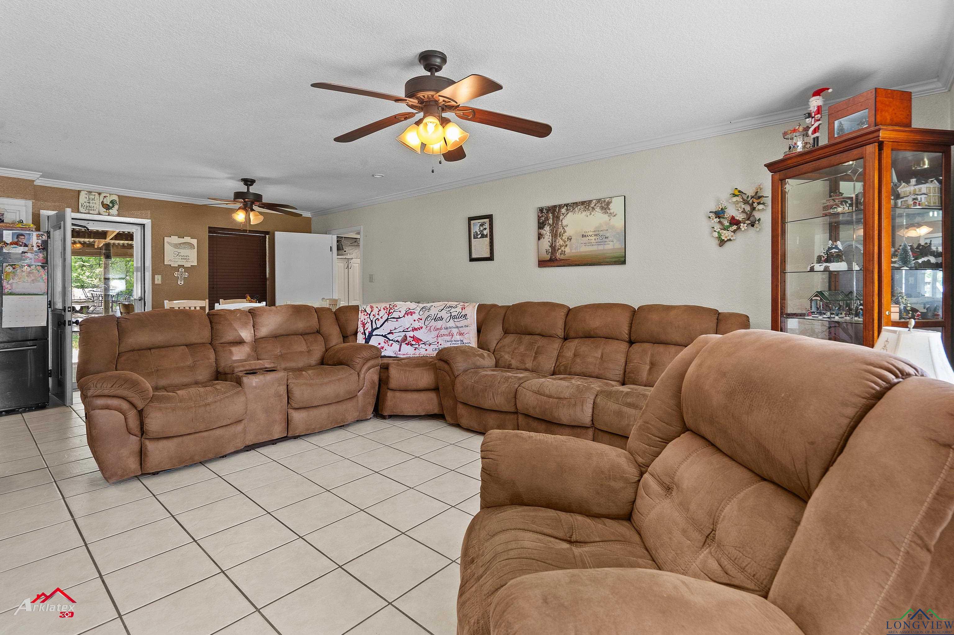 307 Holt St, Carthage, Texas image 21
