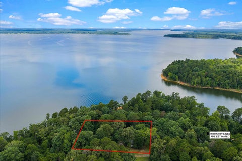 Homes For Sale - 406 Tall Pines<br/> Jefferson, TX 75657