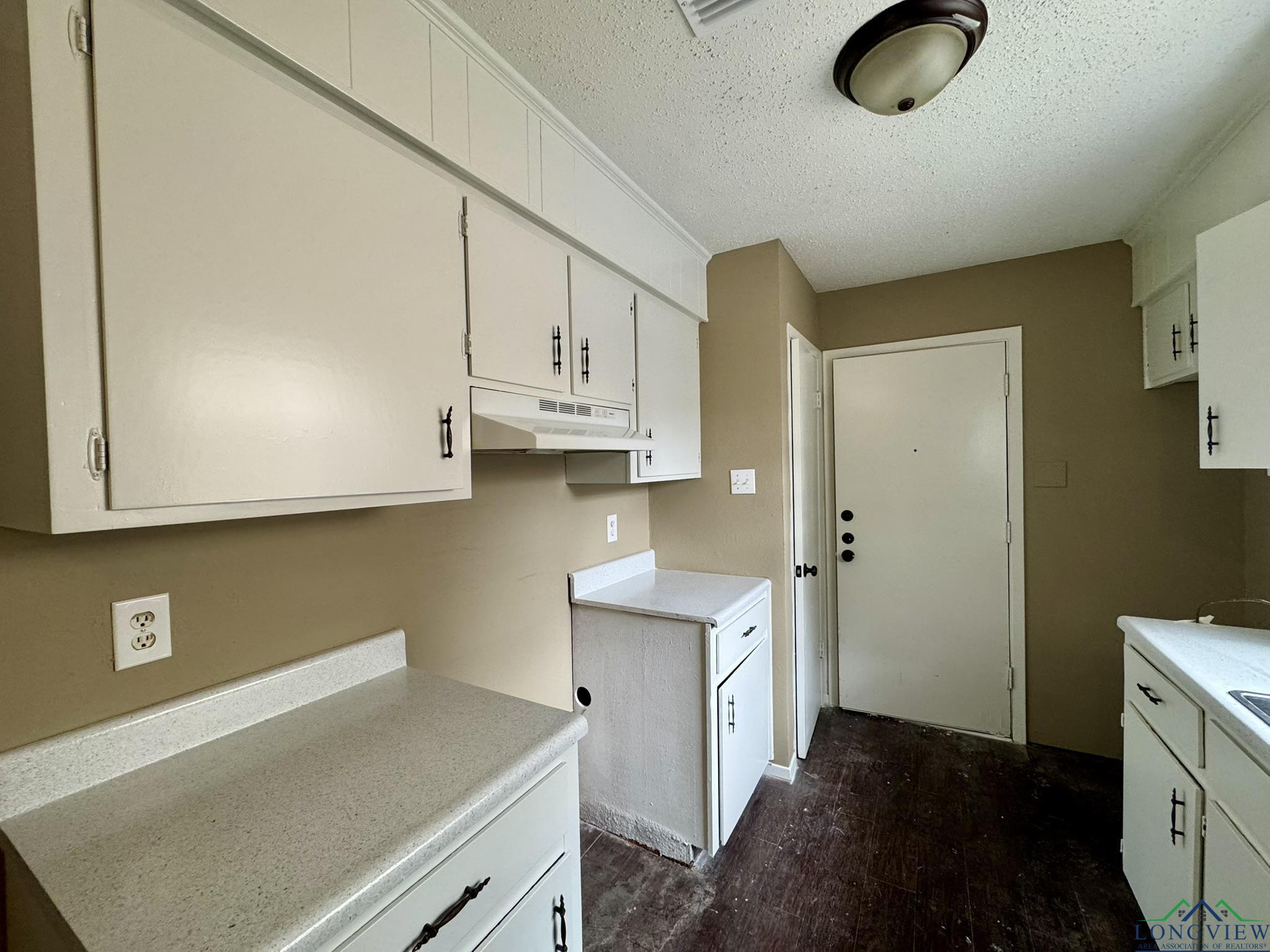 102 Lewan Cir, Longview, Texas image 7