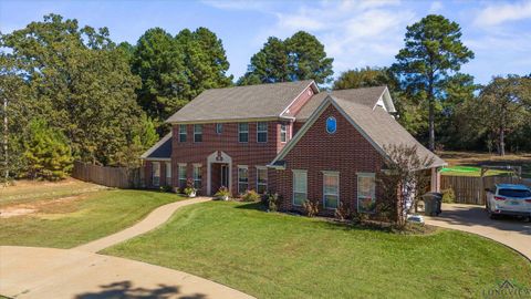 A home in Gladewater