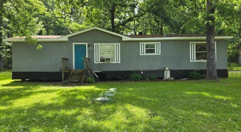 Mobile Home For Sale - 13974 Phoenix Drive<br/> Tyler, TX 75707