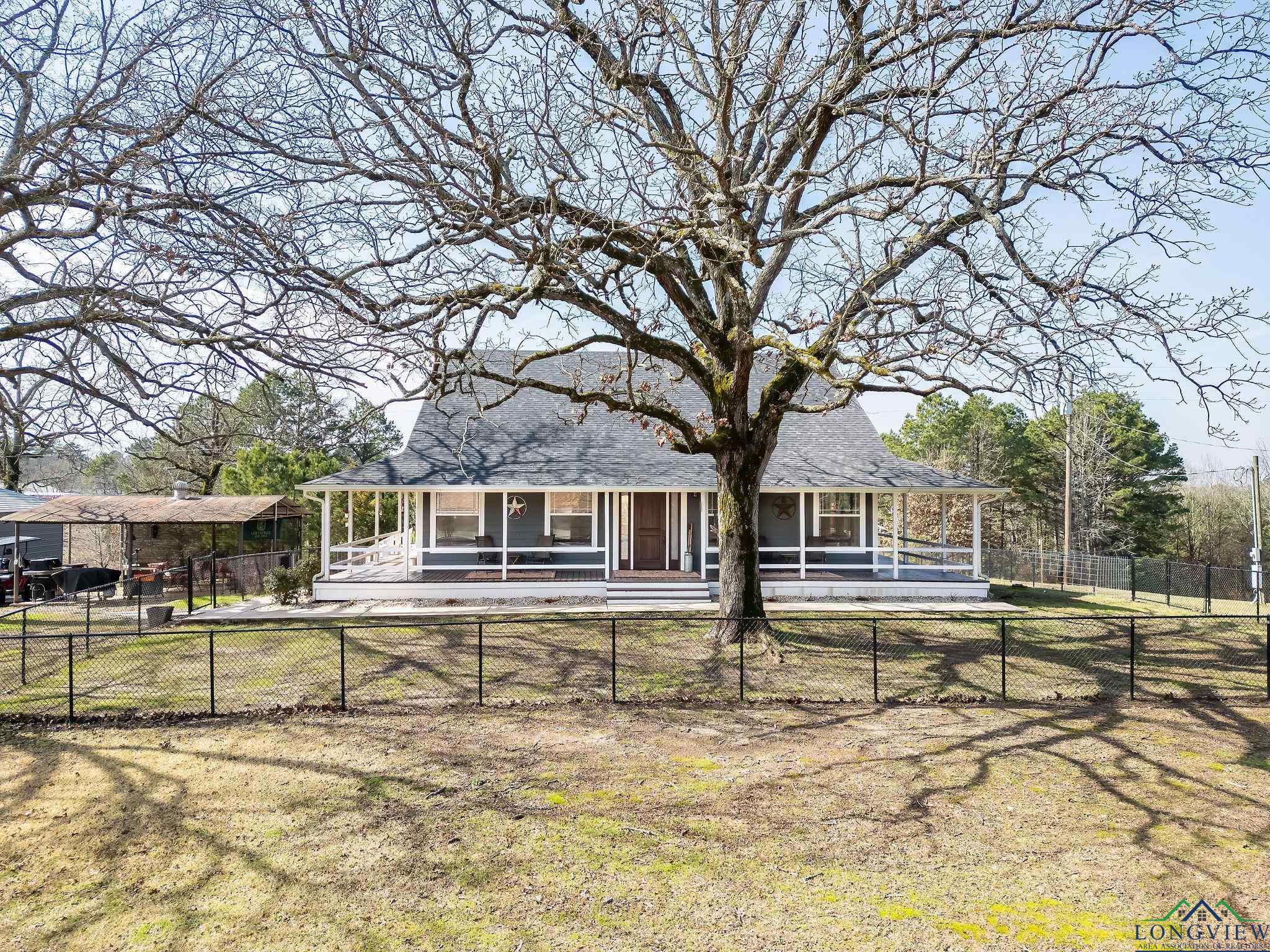 1030 County Road 2215, Daingerfield, Texas image 5