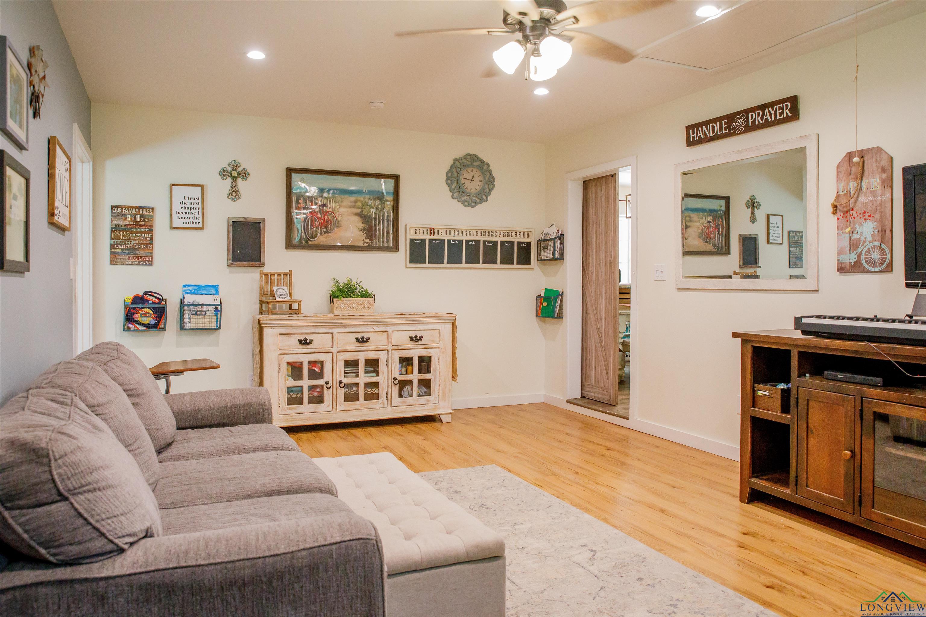 23688 County Rd 448, Lindale, Texas image 24