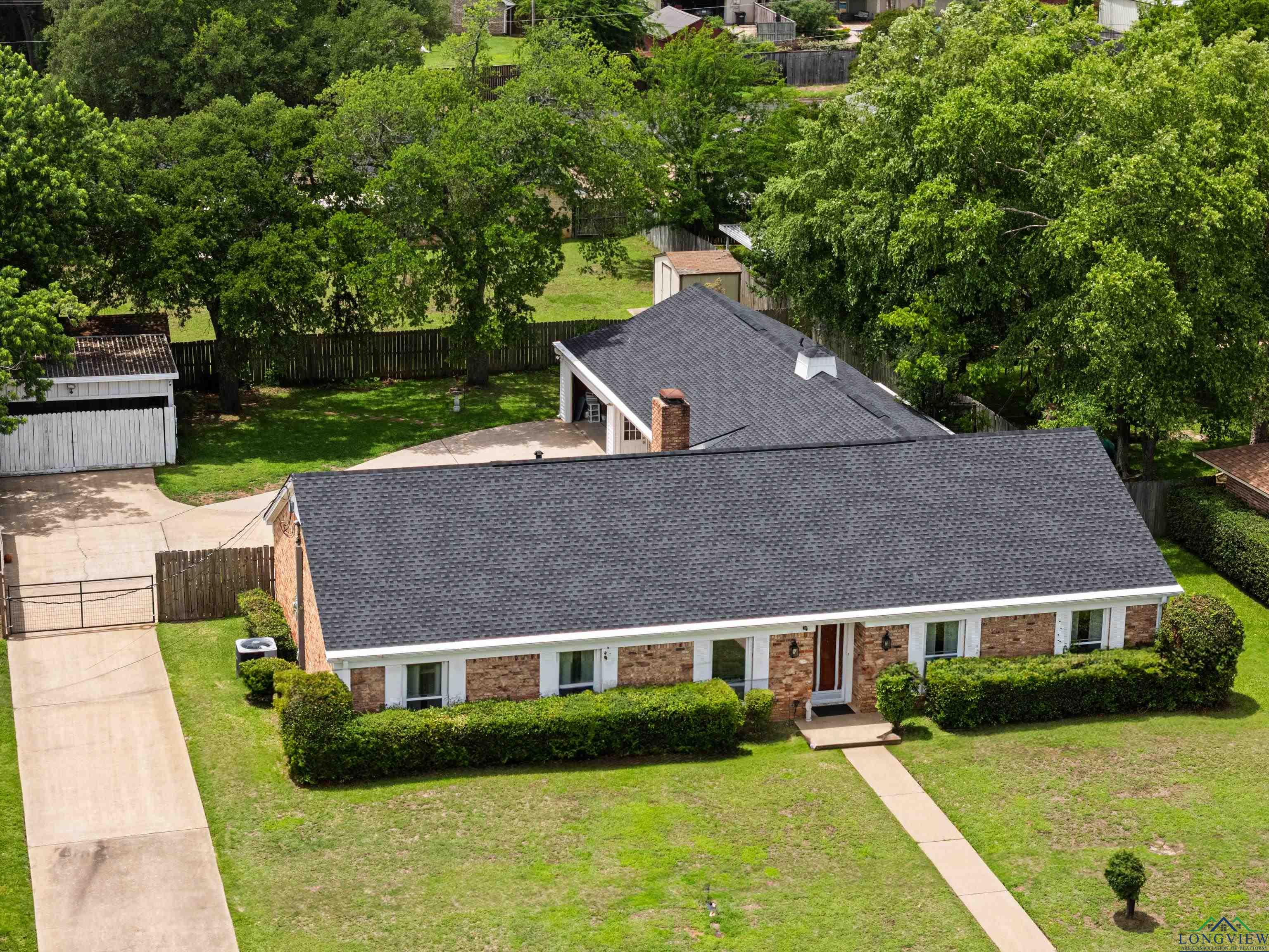 1901 Livingston St, Longview, Texas image 1