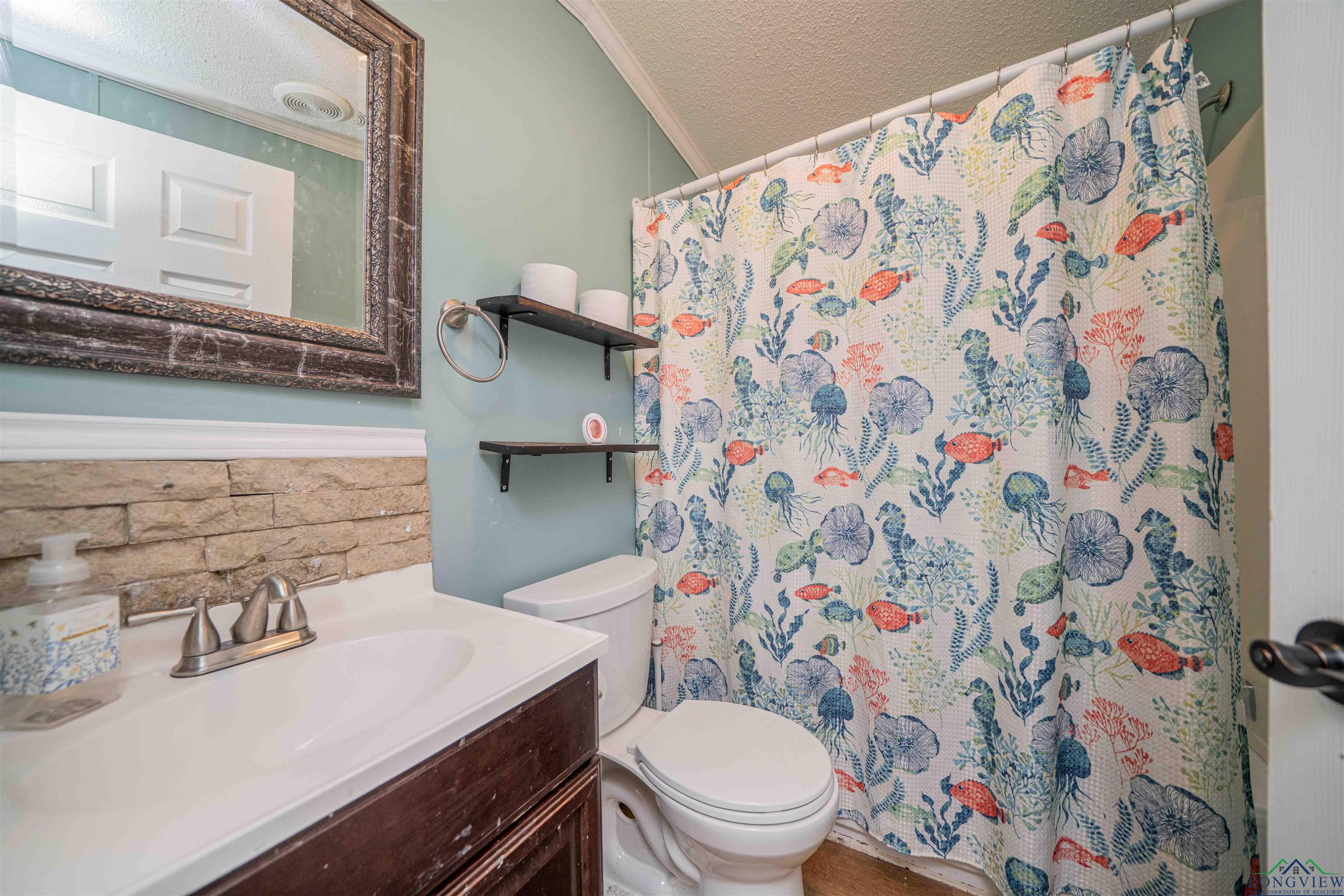 370 Cross Creek Road, Longview, Texas image 12