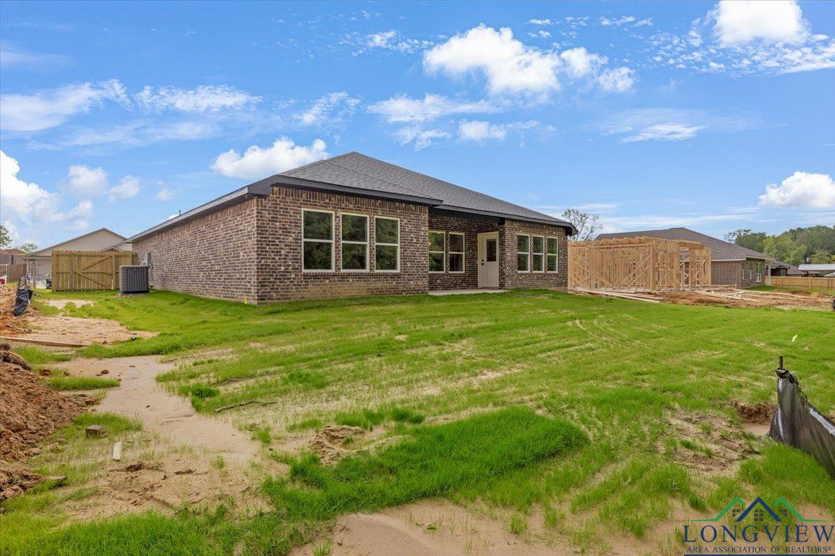 16226 Crossing Circle, Lindale, Texas image 45