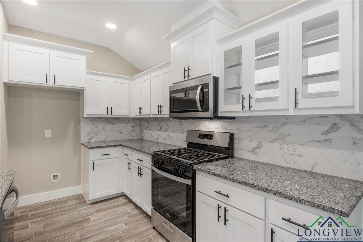16226 Crossing Circle, Lindale, Texas image 32