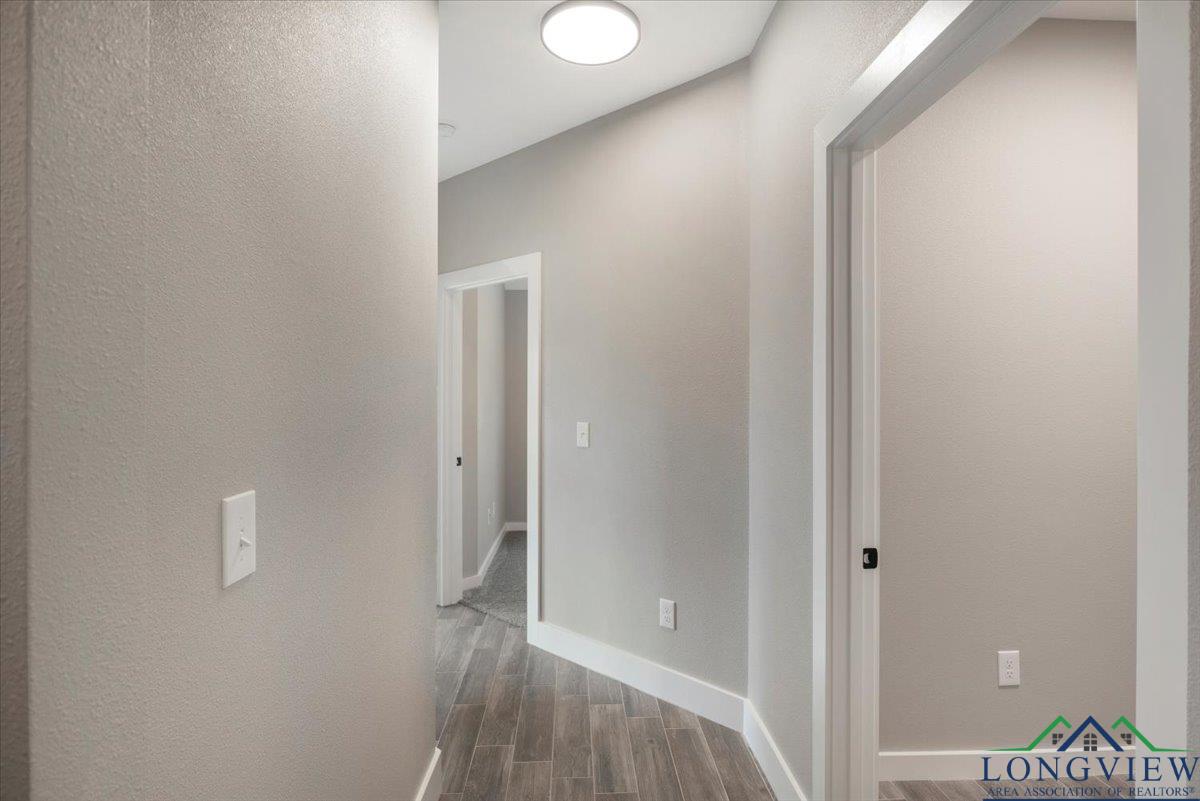 16226 Crossing Circle, Lindale, Texas image 10