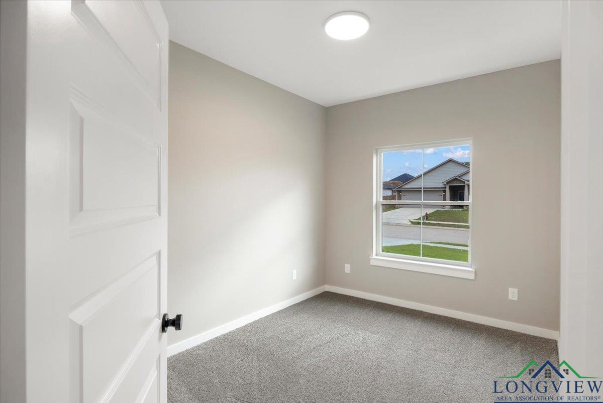 16226 Crossing Circle, Lindale, Texas image 12