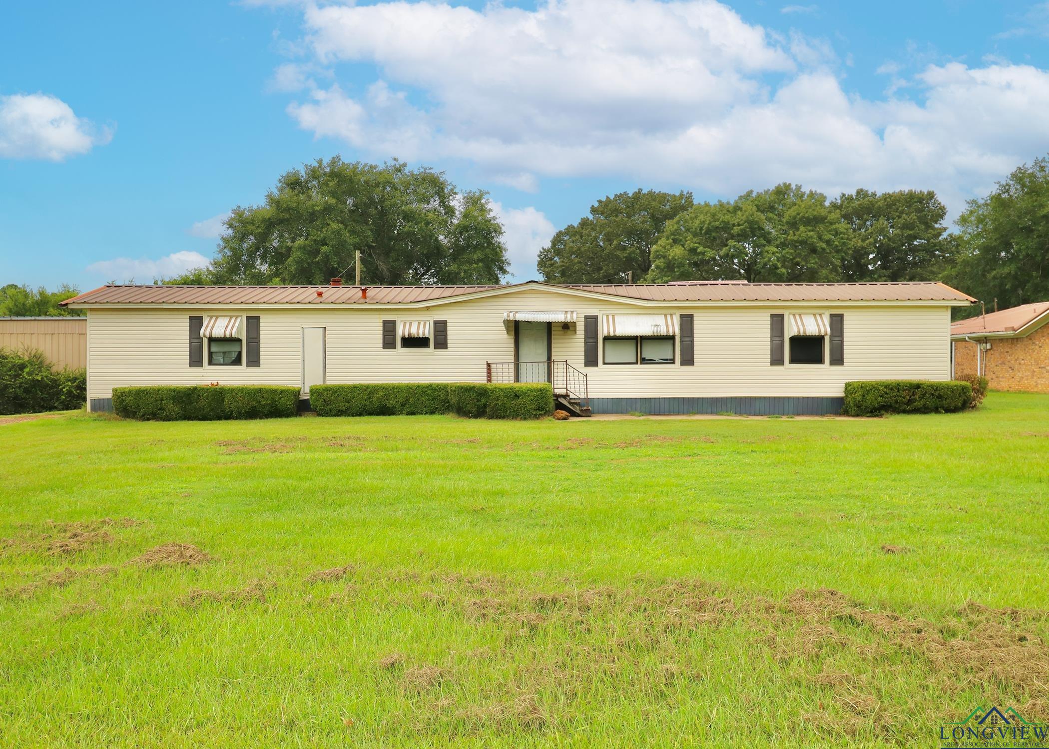 301 & 303 Person Rd, White Oak, Texas image 37