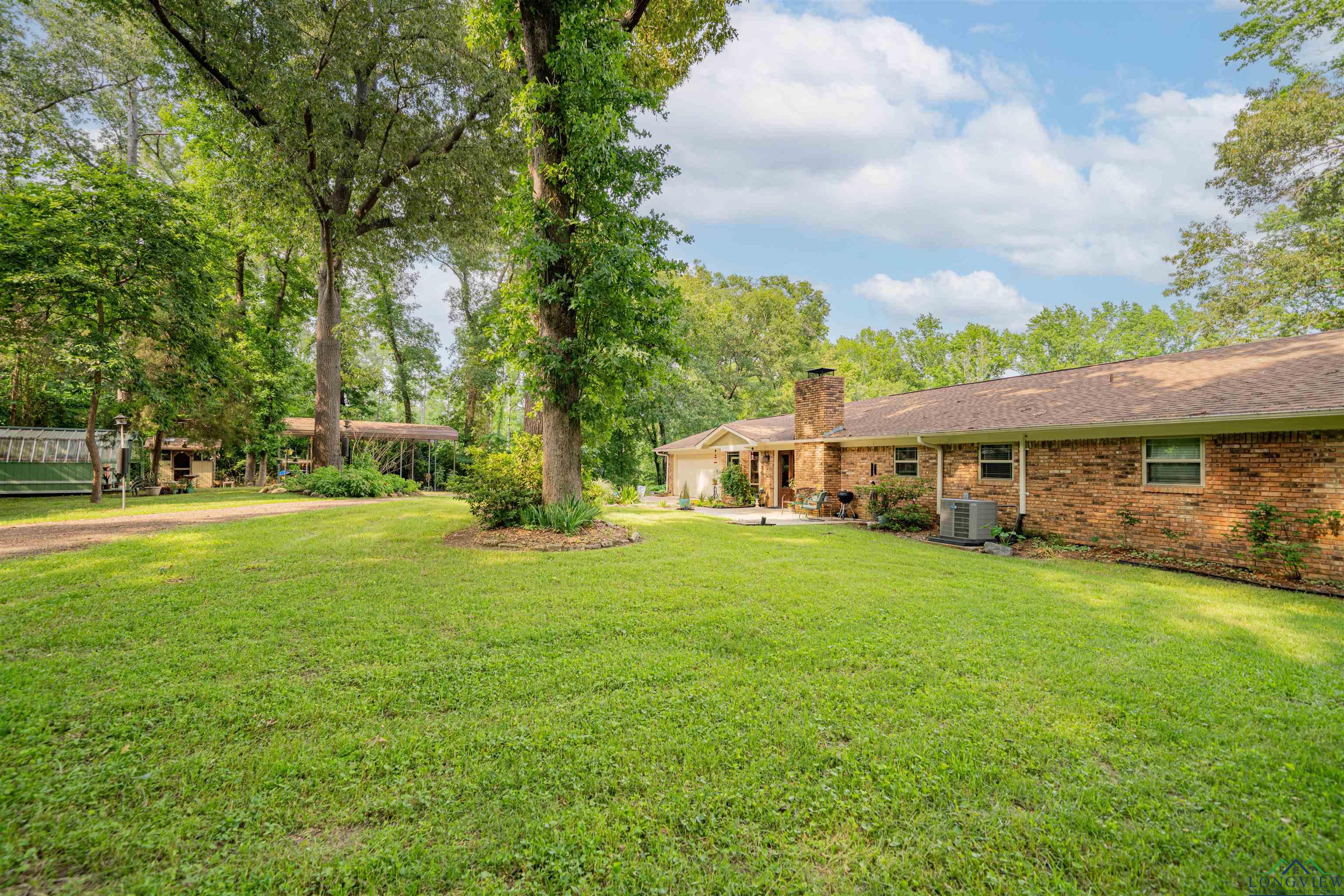 3805 Treetop Ln, Longview, Texas image 35