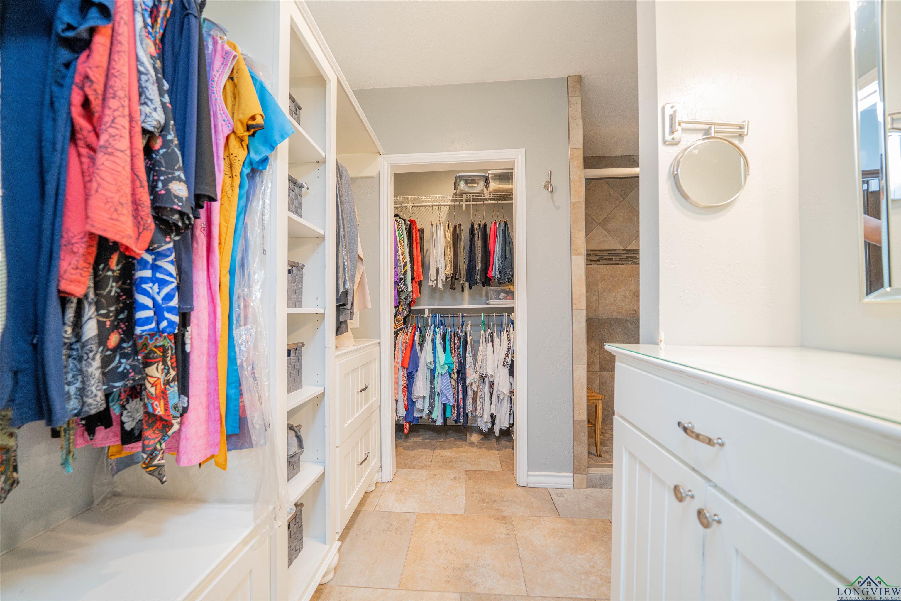 3805 Treetop Ln, Longview, Texas image 24