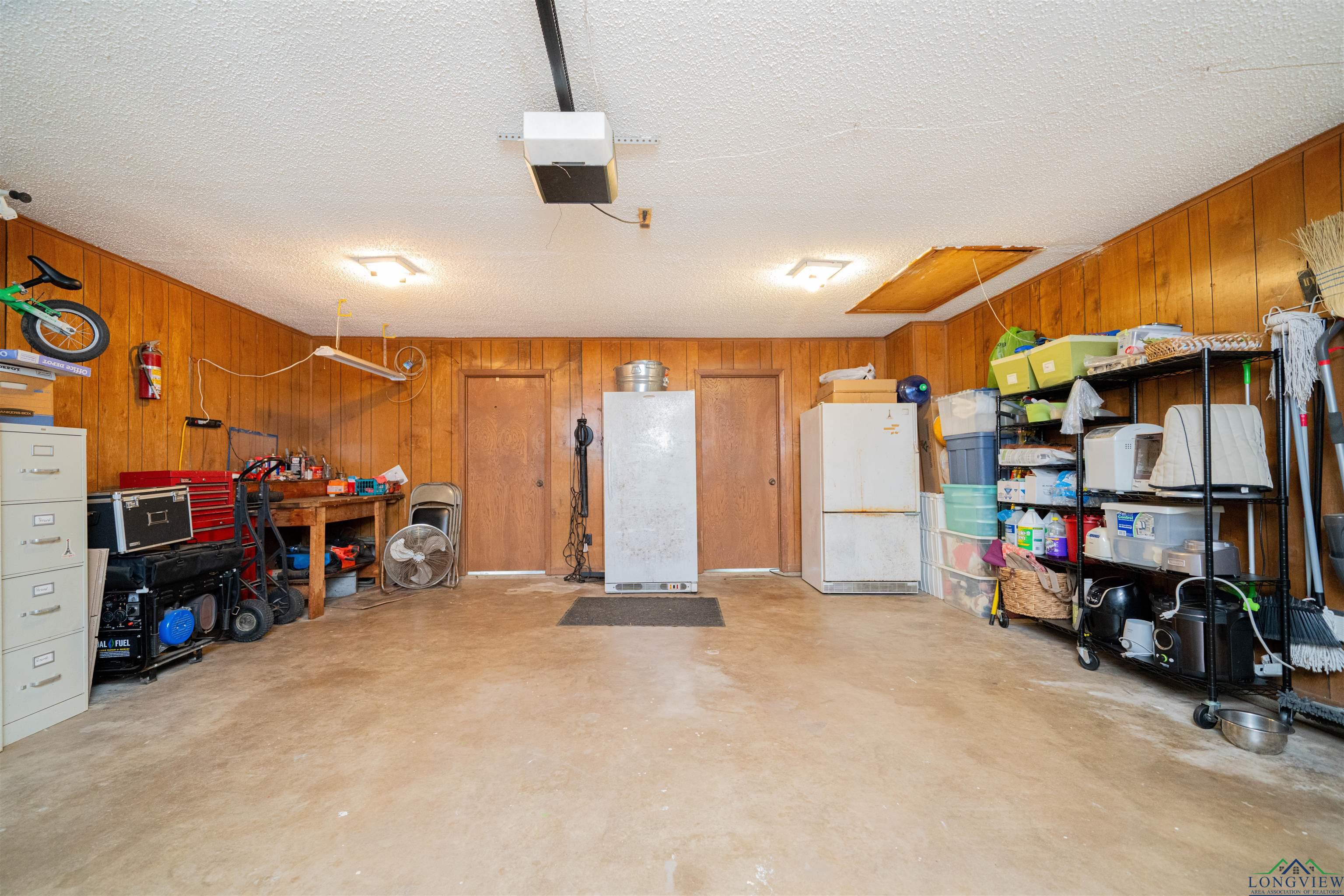 3805 Treetop Ln, Longview, Texas image 31