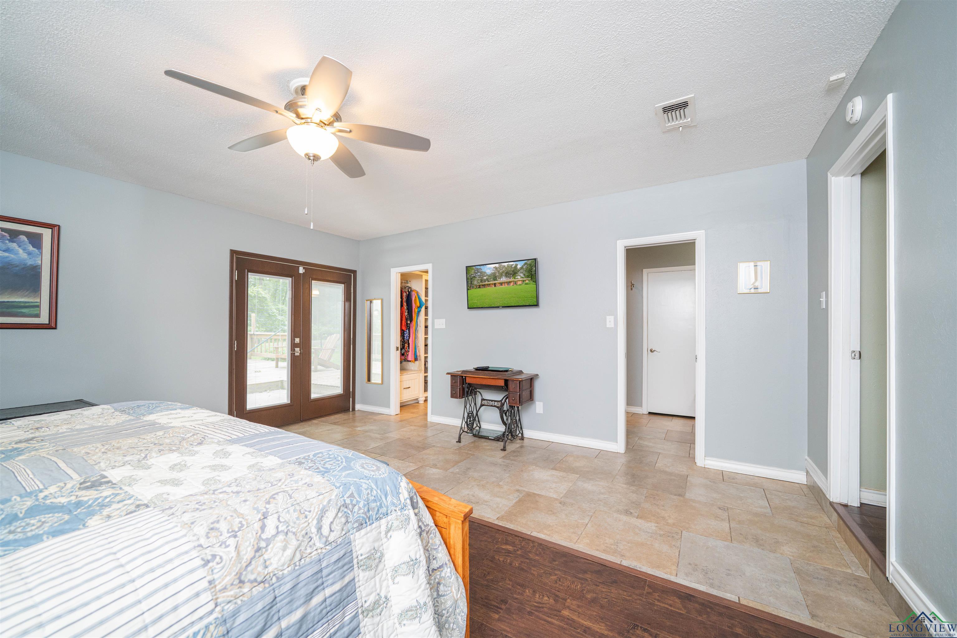 3805 Treetop Ln, Longview, Texas image 21