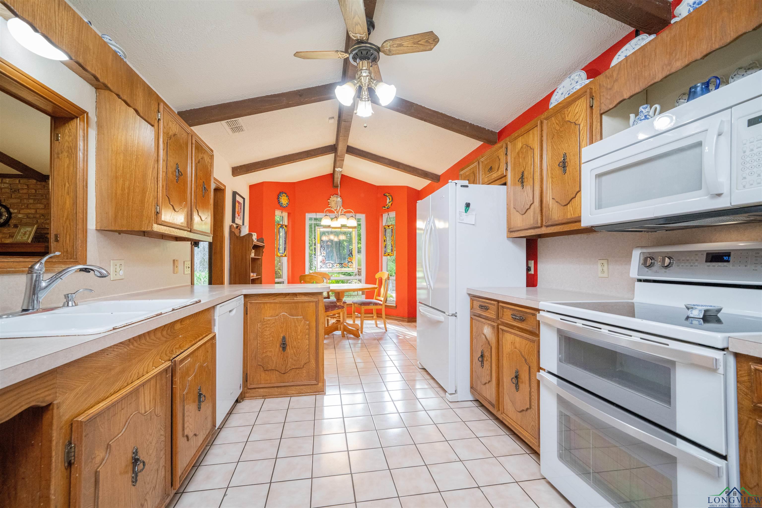 3805 Treetop Ln, Longview, Texas image 18