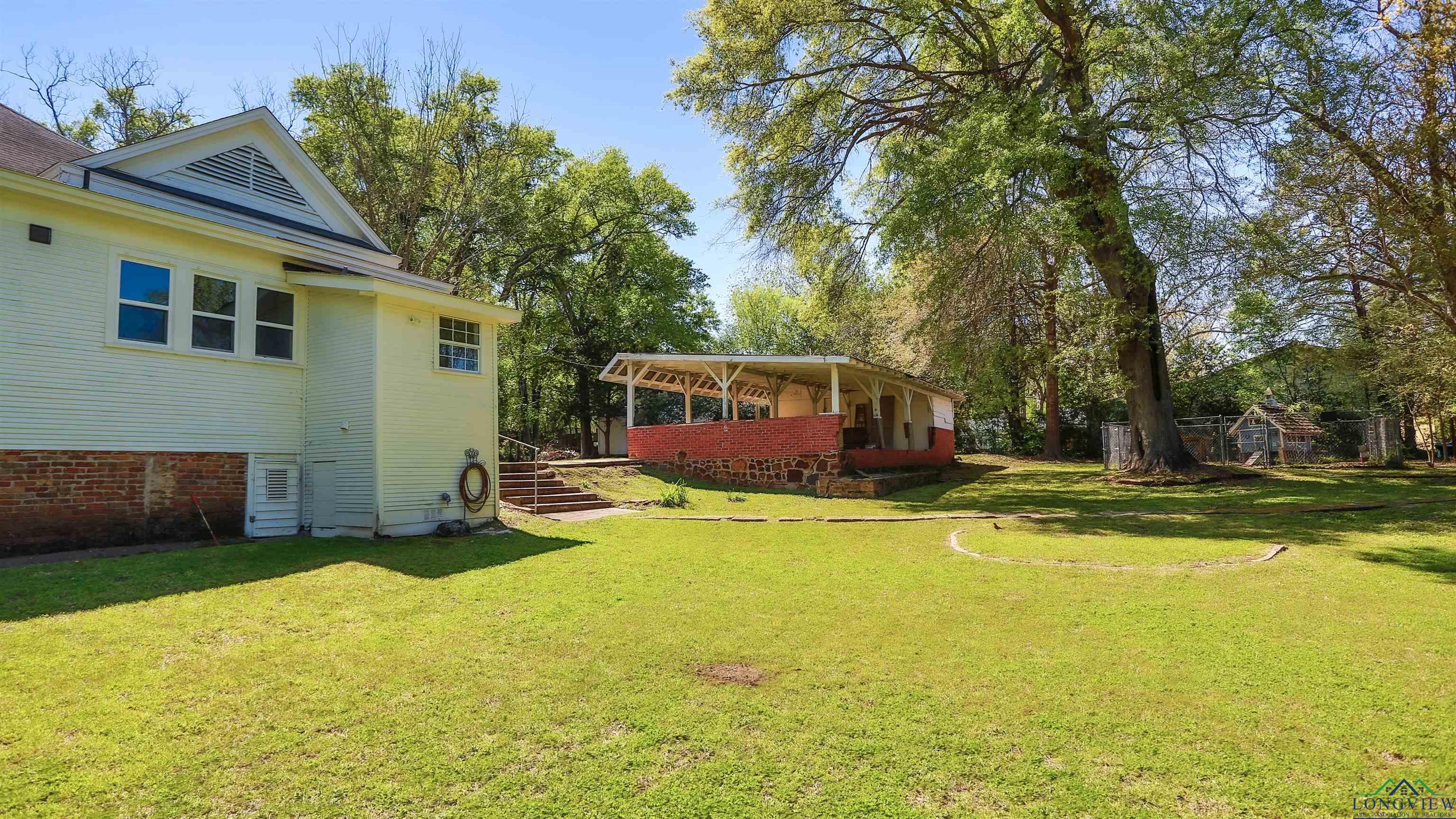 409 E Baker St, Jefferson, Texas image 32