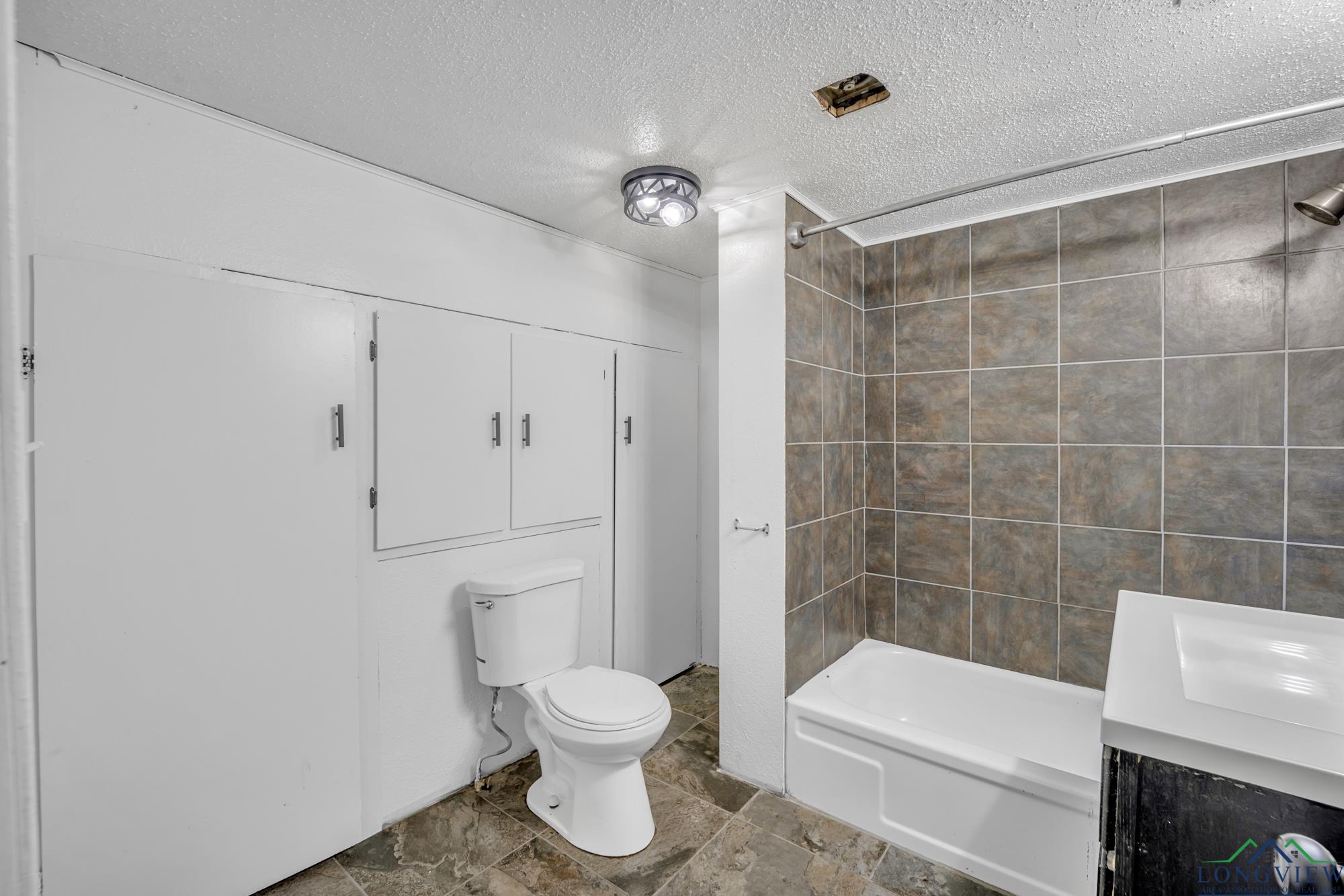 1005 N Rodeo Street, Gladewater, Texas image 18