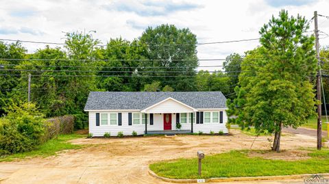 A home in Kilgore