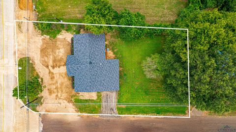 A home in Kilgore