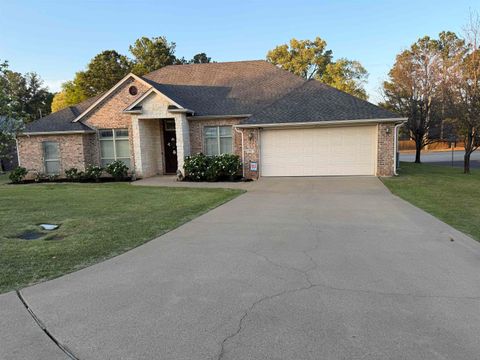 Homes For Sale - 3201 Danville Ct<br/> Gregg County, Longview, TX 75605