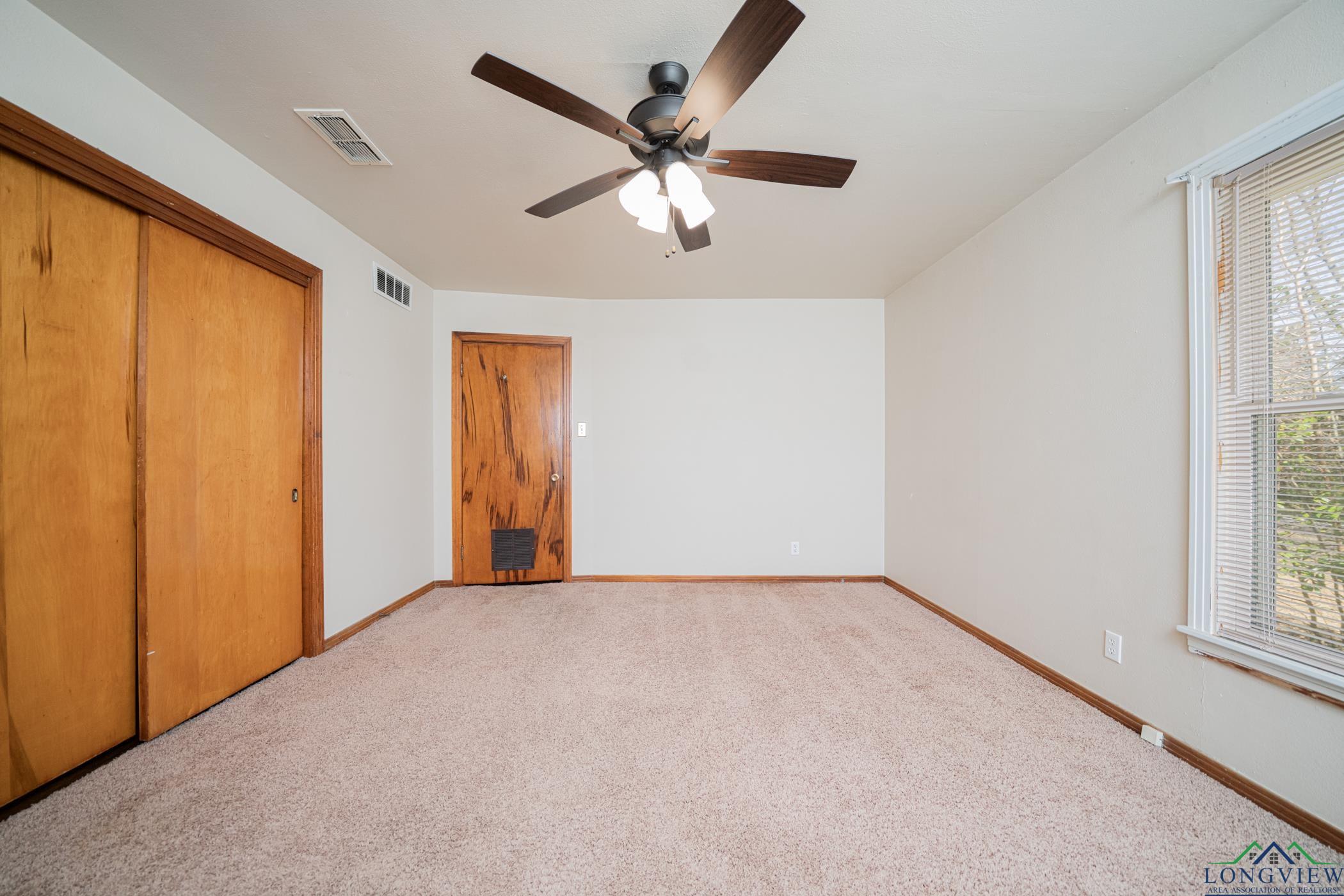 910 Joyce St, Longview, Texas image 11