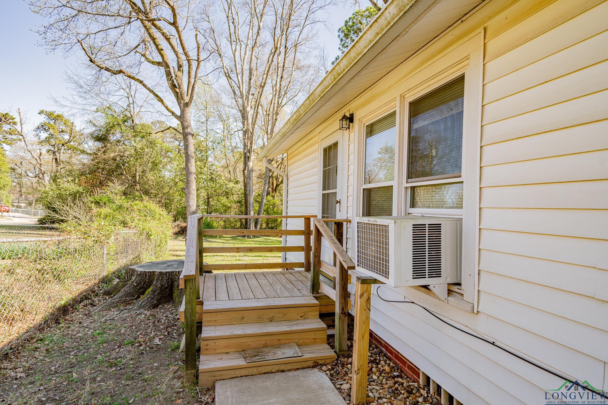 910 Joyce St, Longview, Texas image 25