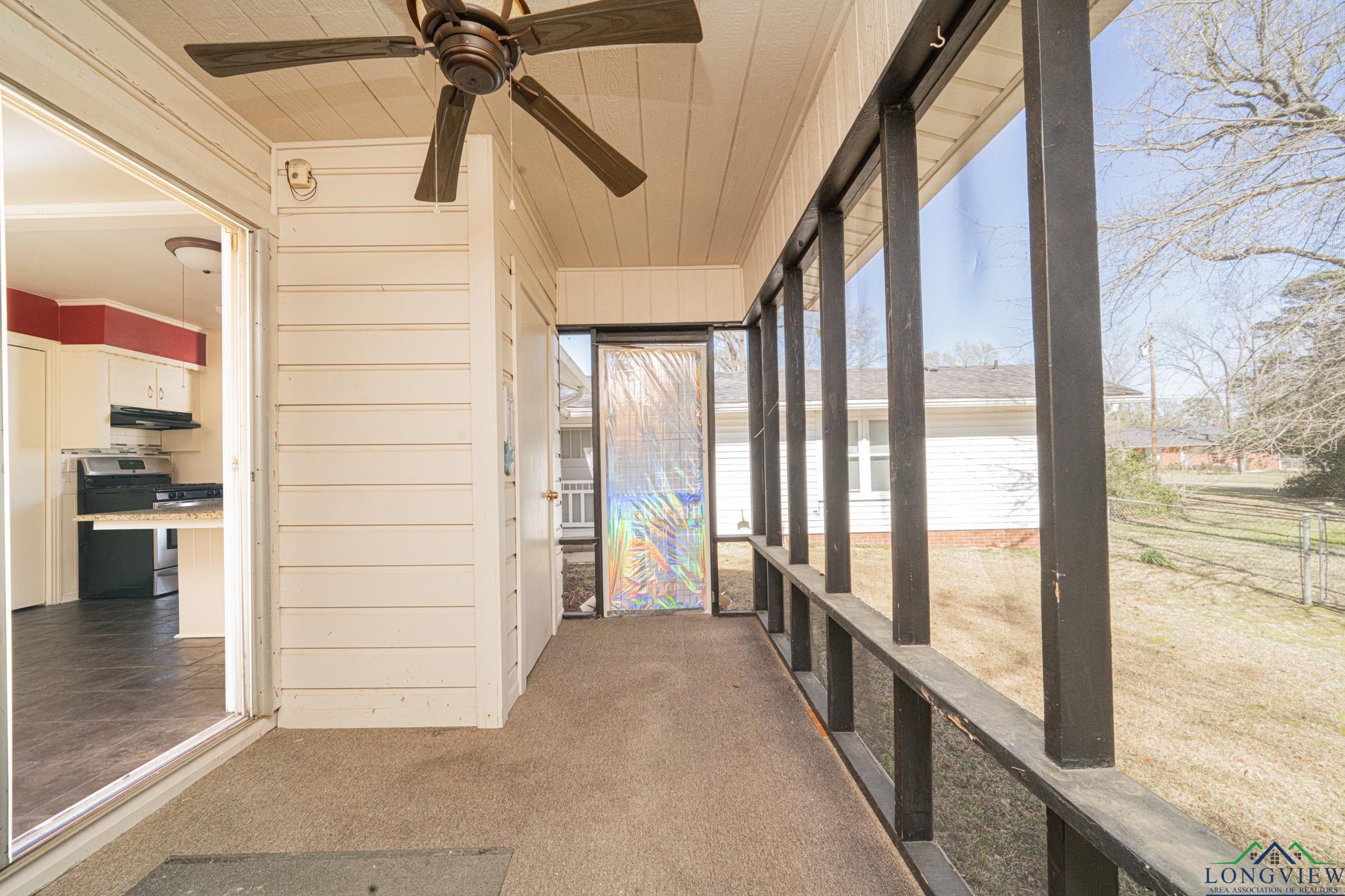 910 Joyce St, Longview, Texas image 17