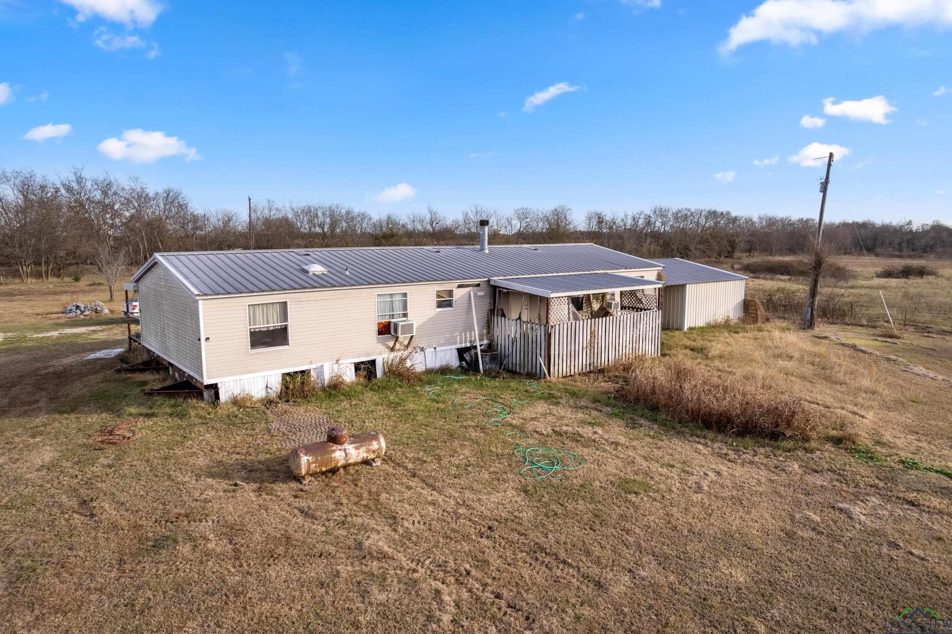 592 Cr 15160, Blossom, Texas image 6