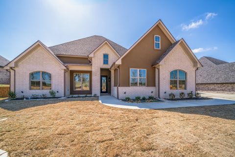 Homes For Sale - 3931 Hidden Hills Cir<br/> Gregg County, Longview, TX 75605